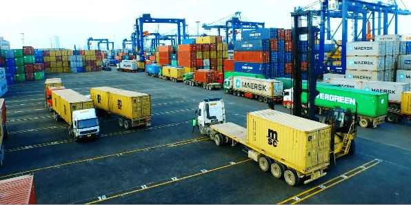 port Tanzanie commerce conteneurs
