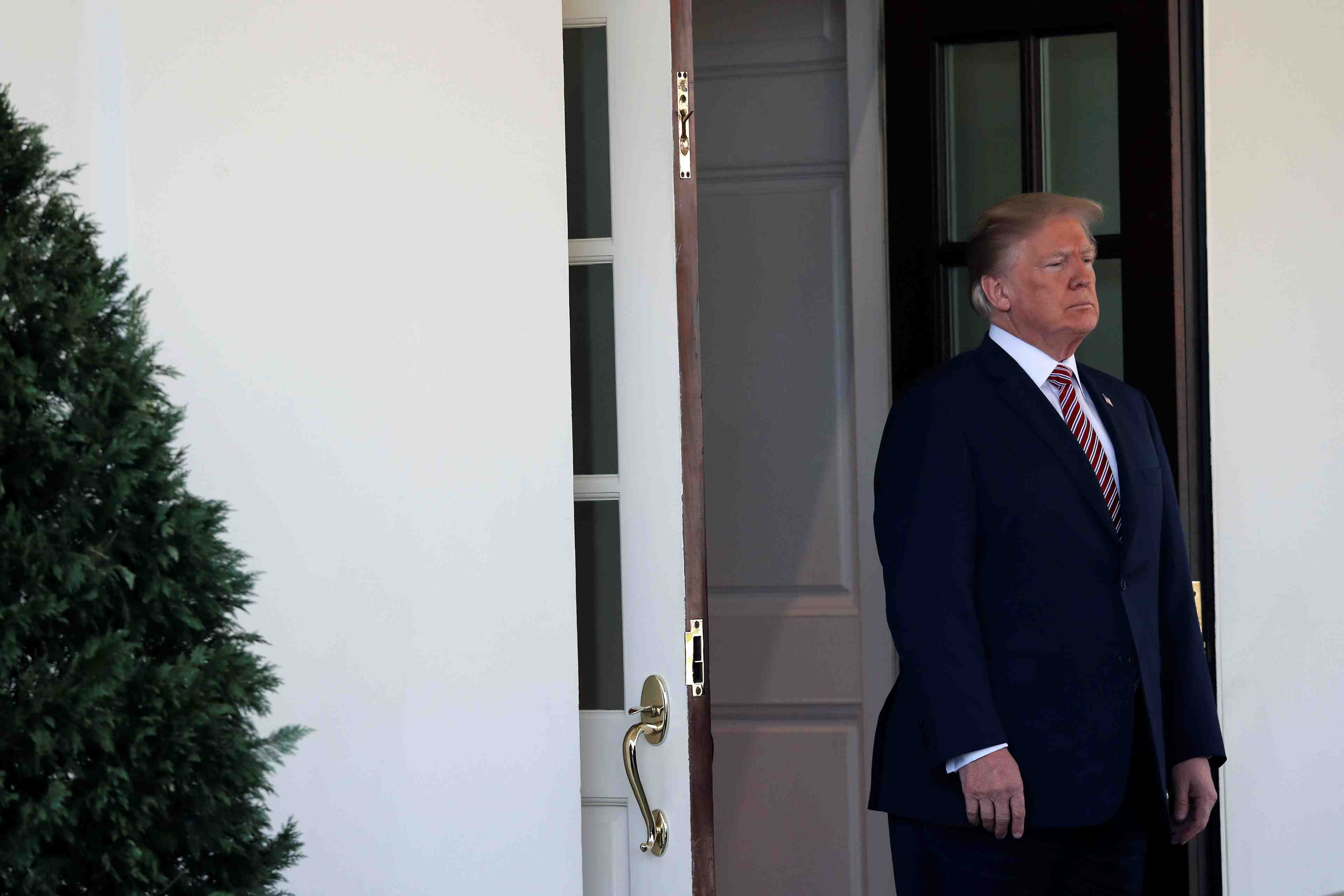 Nouvelle charge de trump contre l'enquete russe