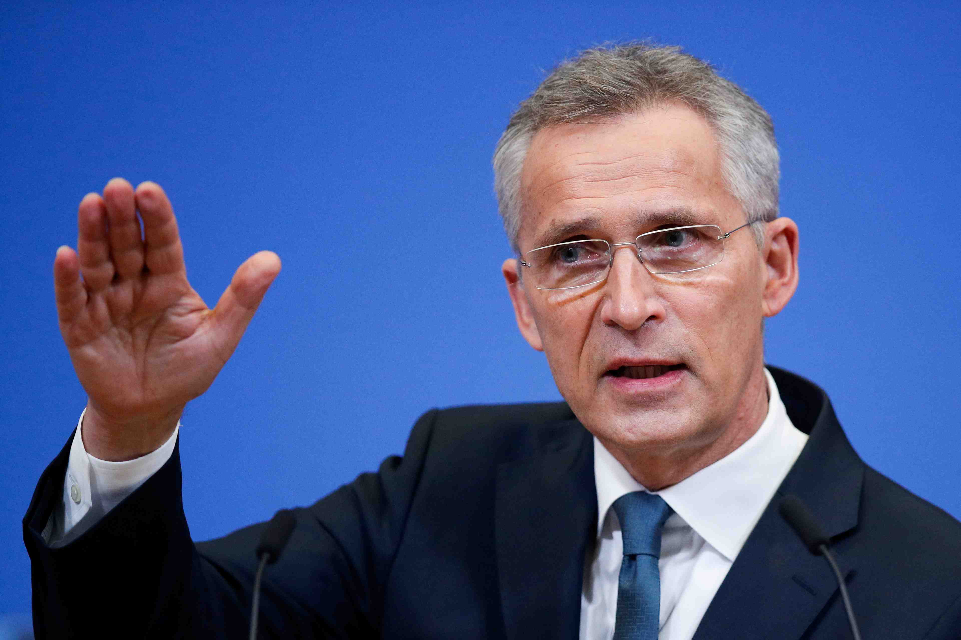 L'otan invite la russie a plus de dialogue dans la crise ukrainienne