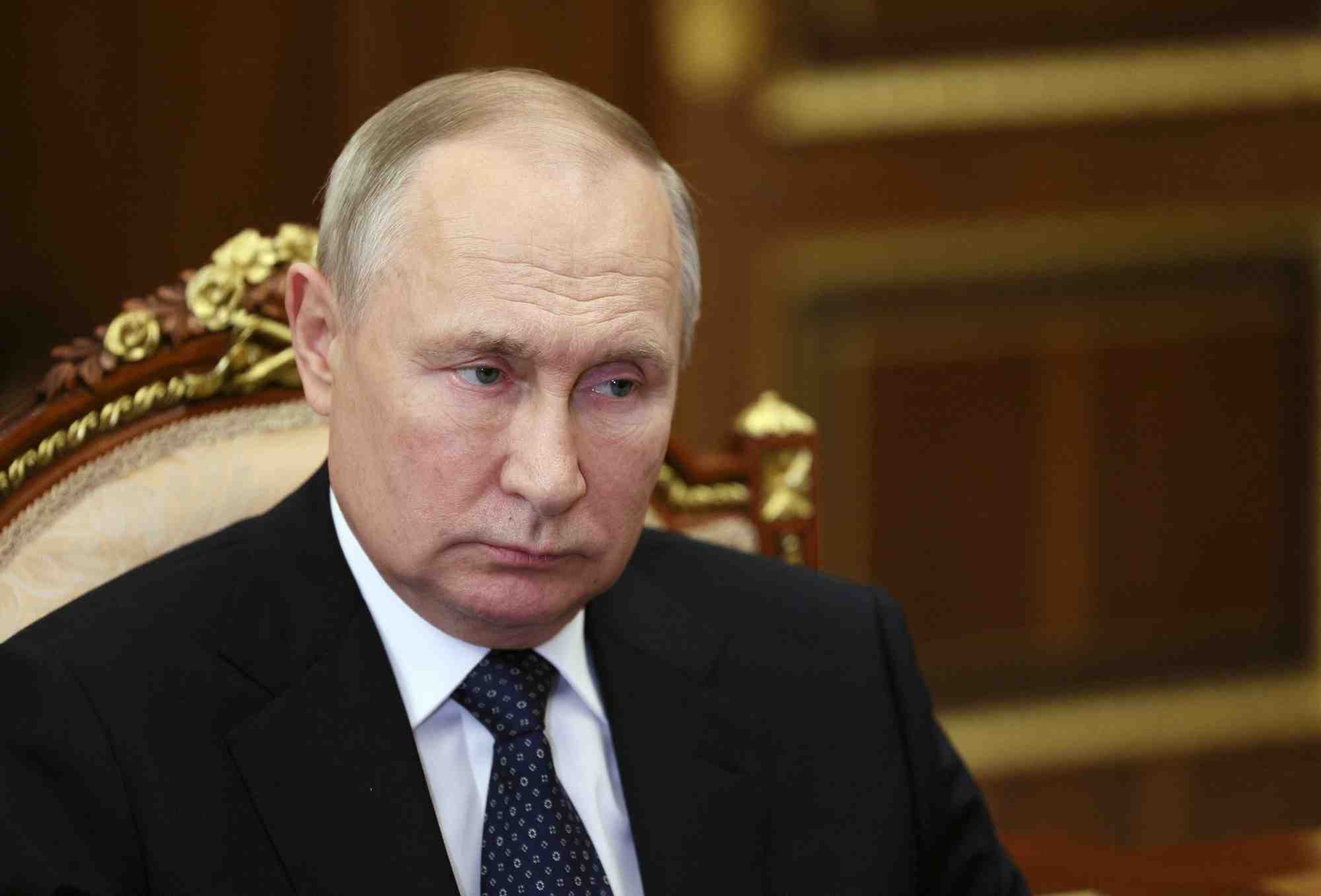 Le president russe vladimir poutine lors d'une reunion a moscou, en russie