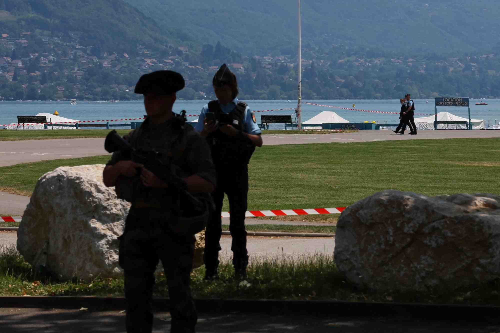 Des enfants blesses lors d'une attaque au couteau a annecy