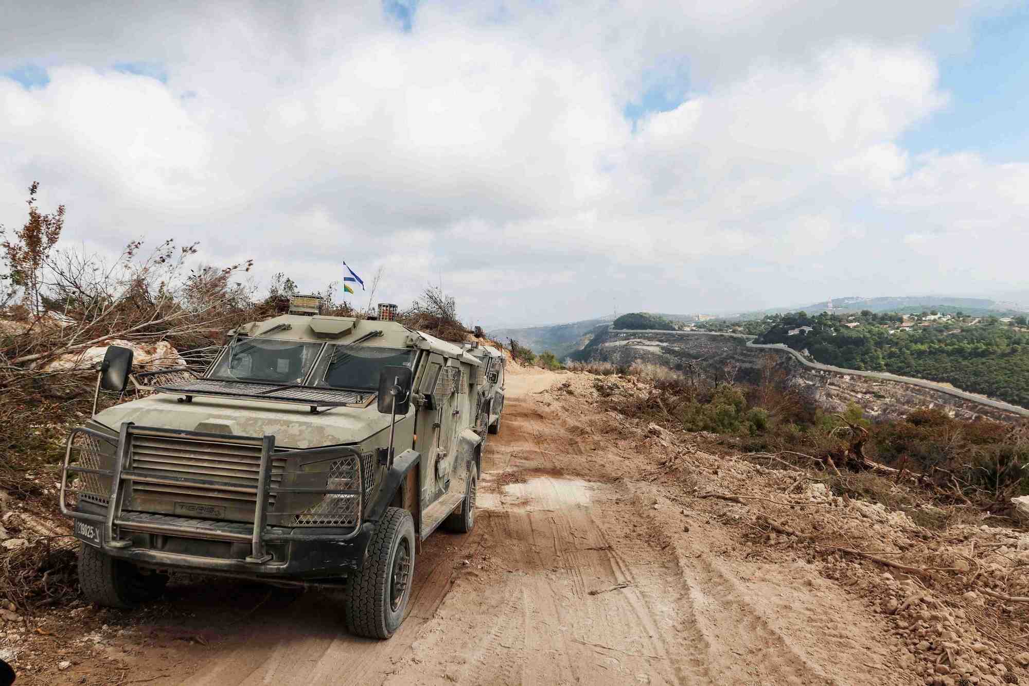 L'armée israélienne mène des incursions au Sud-Liban pour traquer les miliciens du Hezbollah.