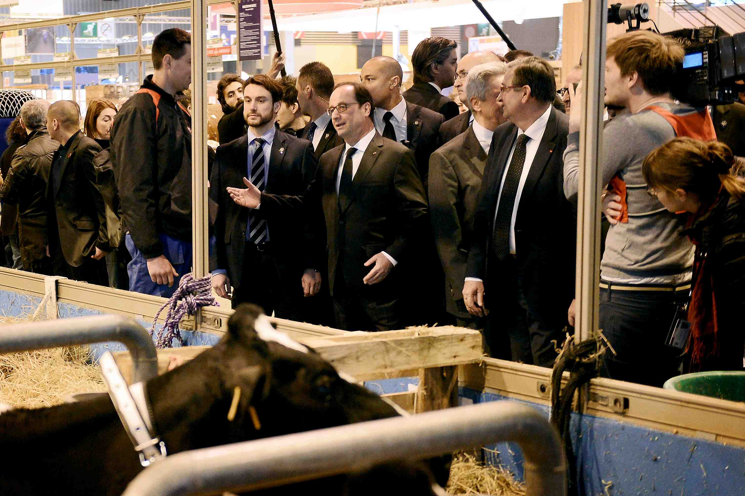 Francois hollande appelle la majorite a la responsabilite