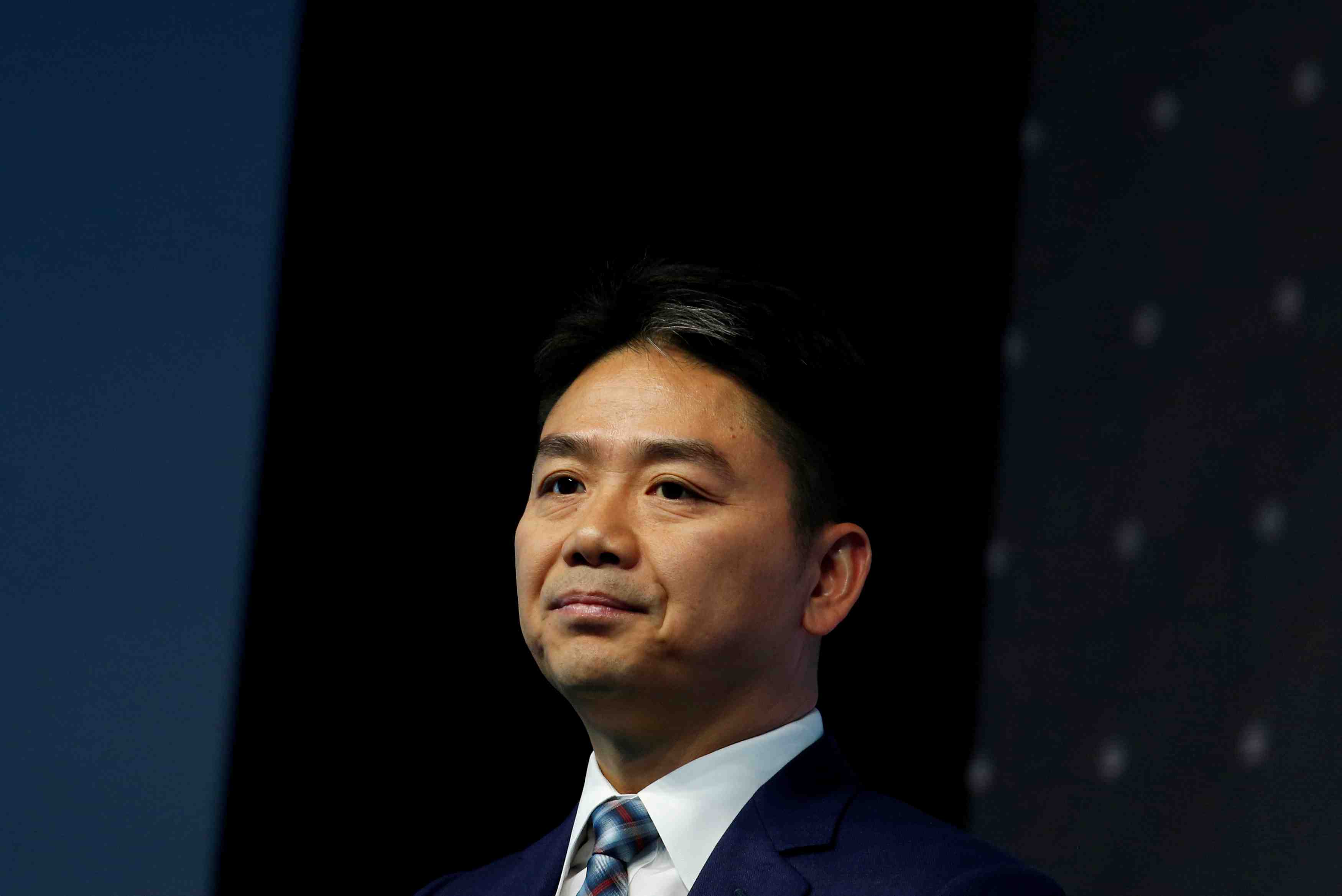 Pas de poursuites penales aux usa pour le patron de jd.com