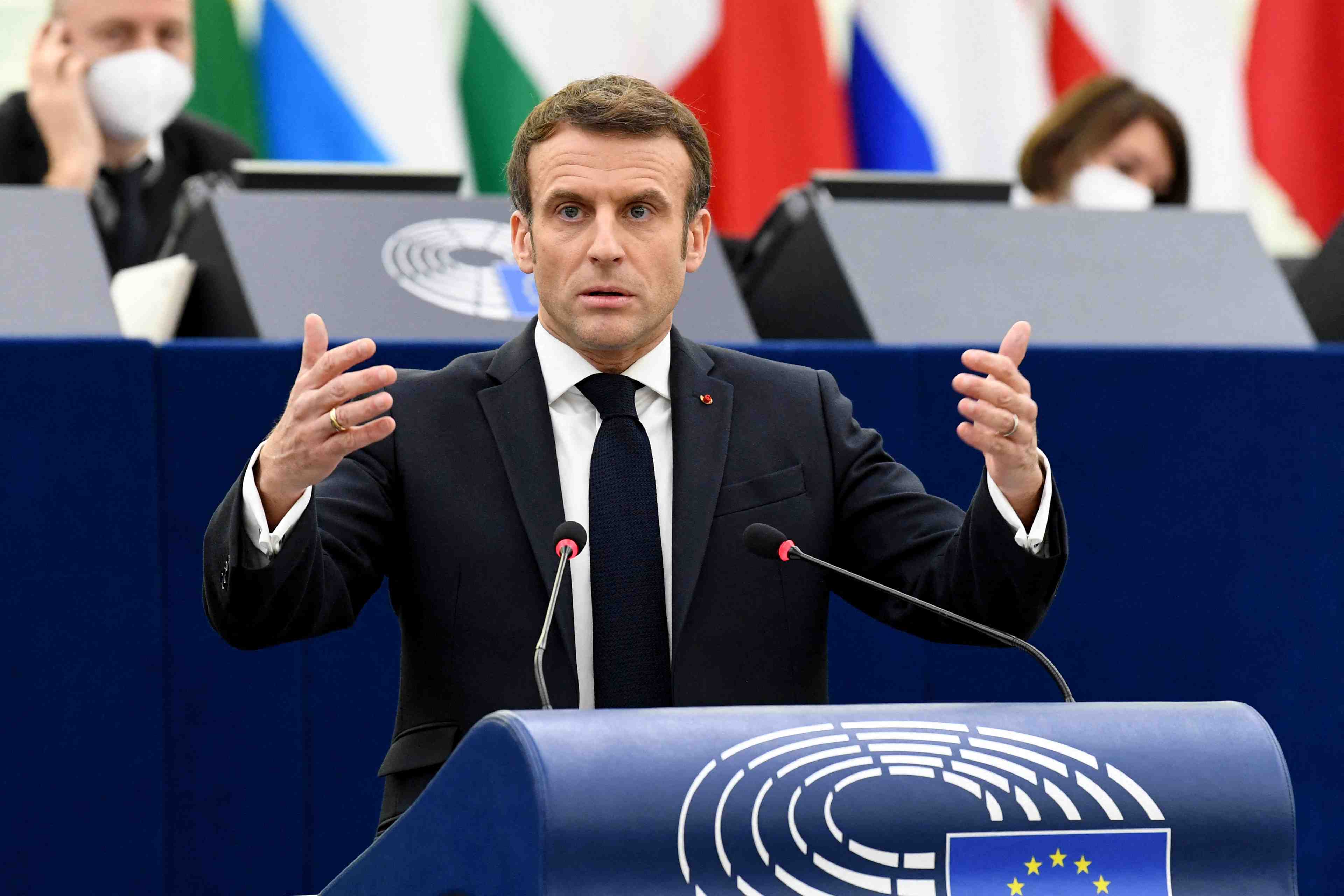 Macron reclame un changement de la politique migratoire britannique