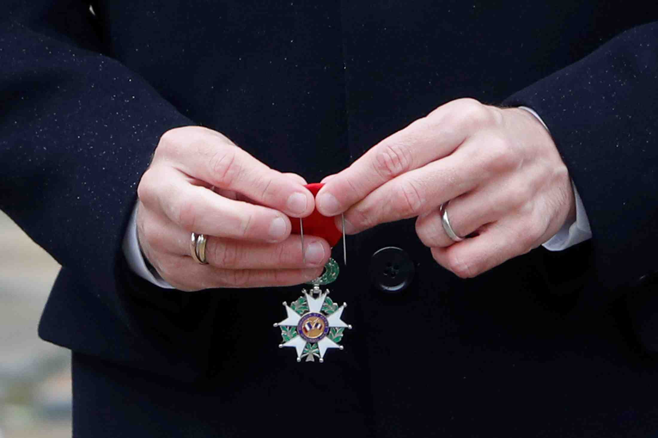 Une vingtaine de harkis eleves dans l'ordre de la legion d'honneur