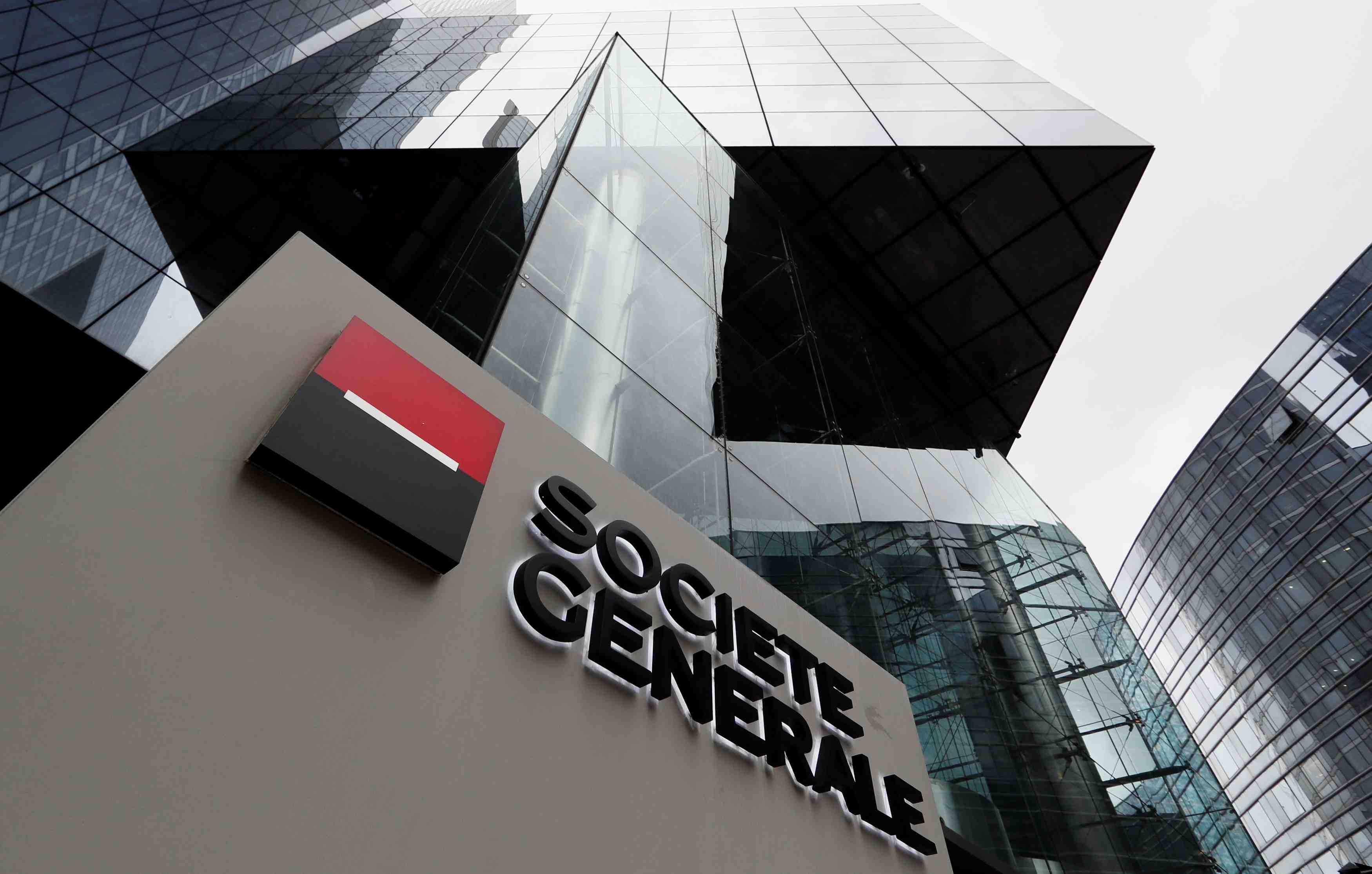 Socgen prepare des suppressions de postes dans la banque d'investissement
