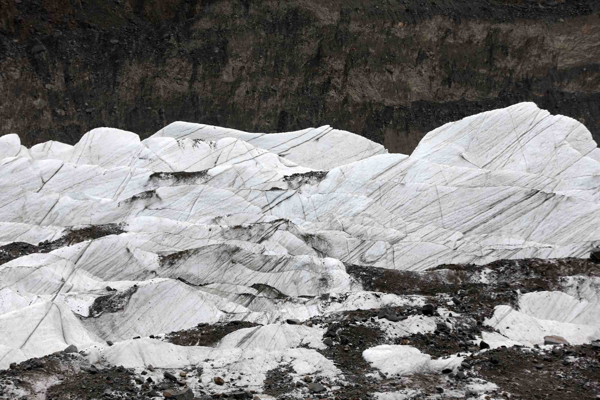 Des villages de montagne luttent pour leur avenir alors que la fonte des glaciers menace de provoquer des inondations