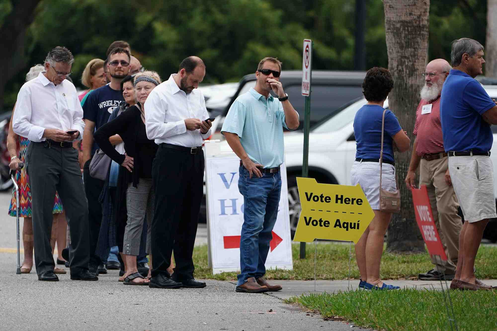 Midterms: controverse et nouveau decompte en vue en floride, georgie