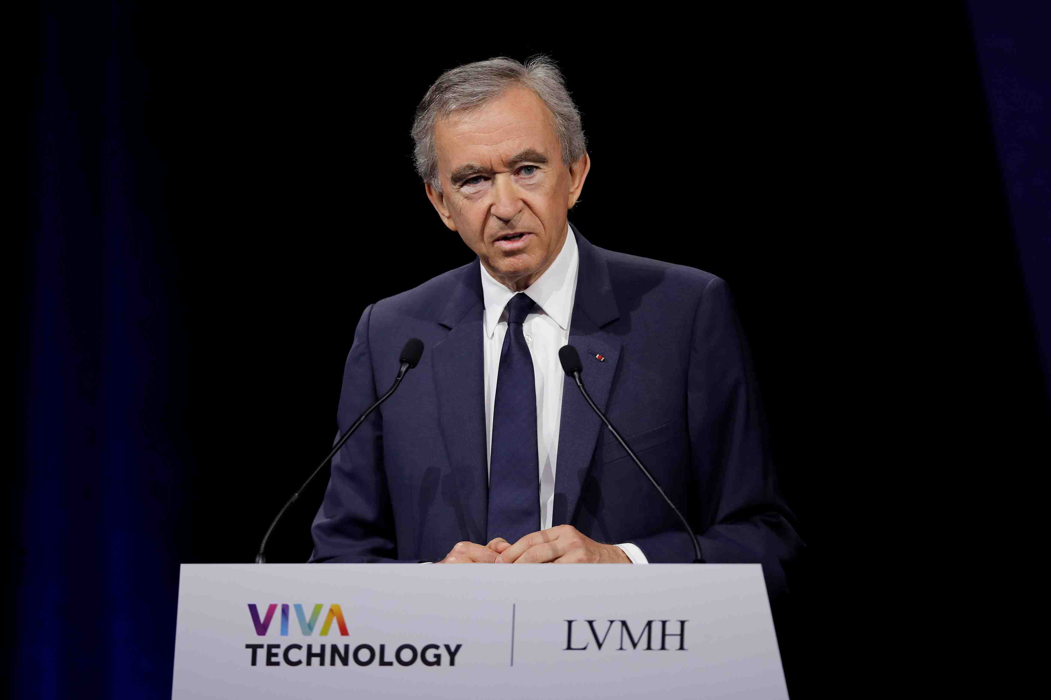 Lvmh dit n'etre en rien lie a l'arrivee d'elliott chez pernod ricard