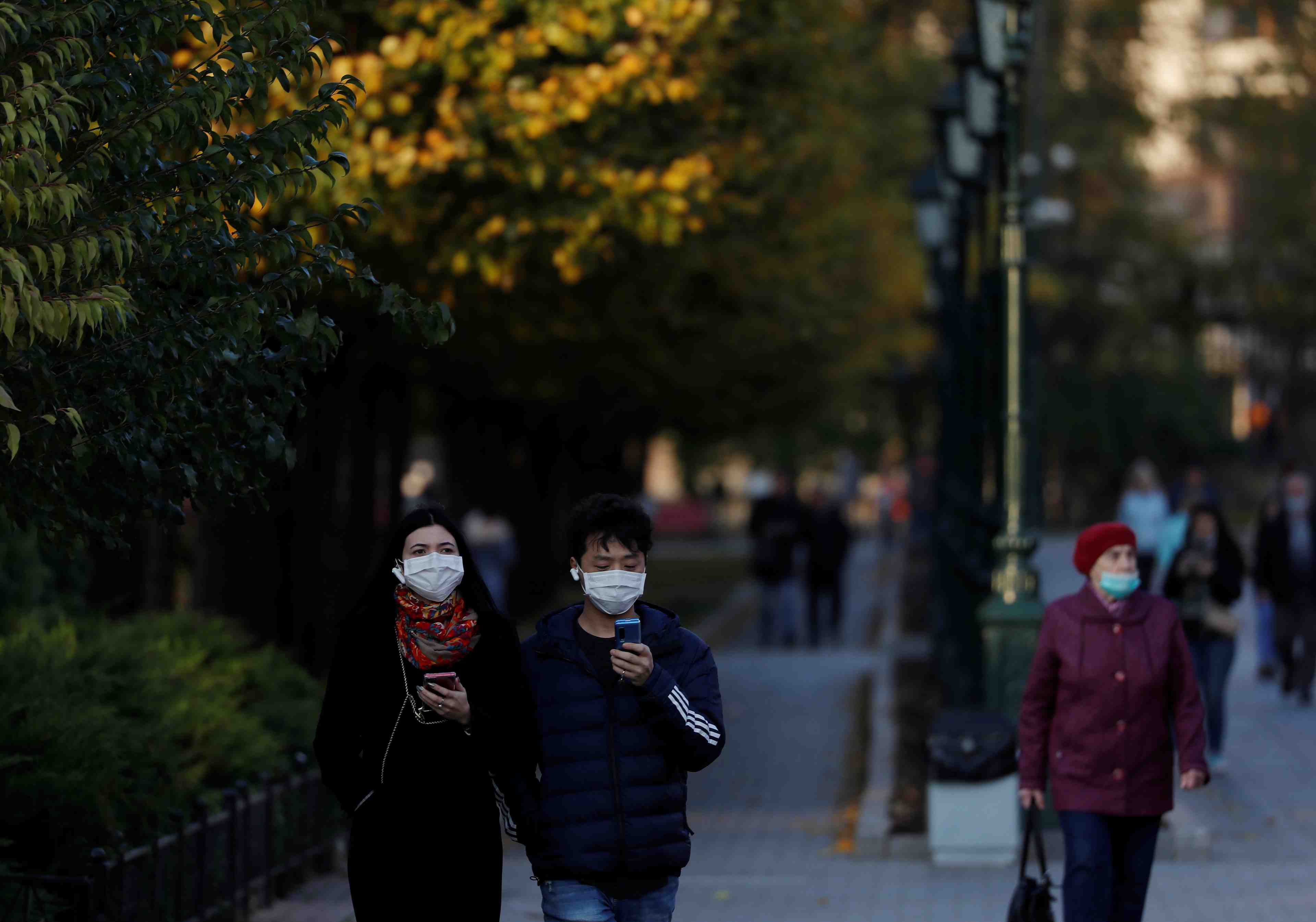 Coronavirus: la russie signale 16.688 nouveaux cas et 527 deces