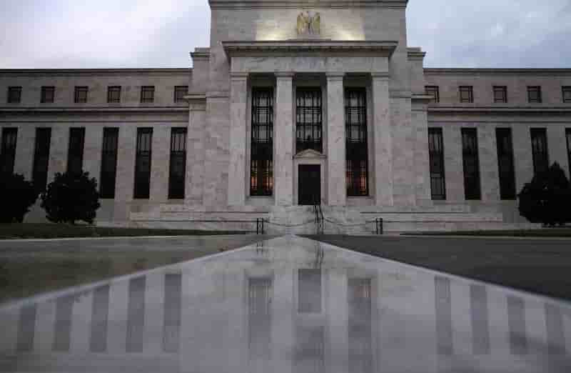 La fed souligne la faiblesse de la croissance aux etats-unis