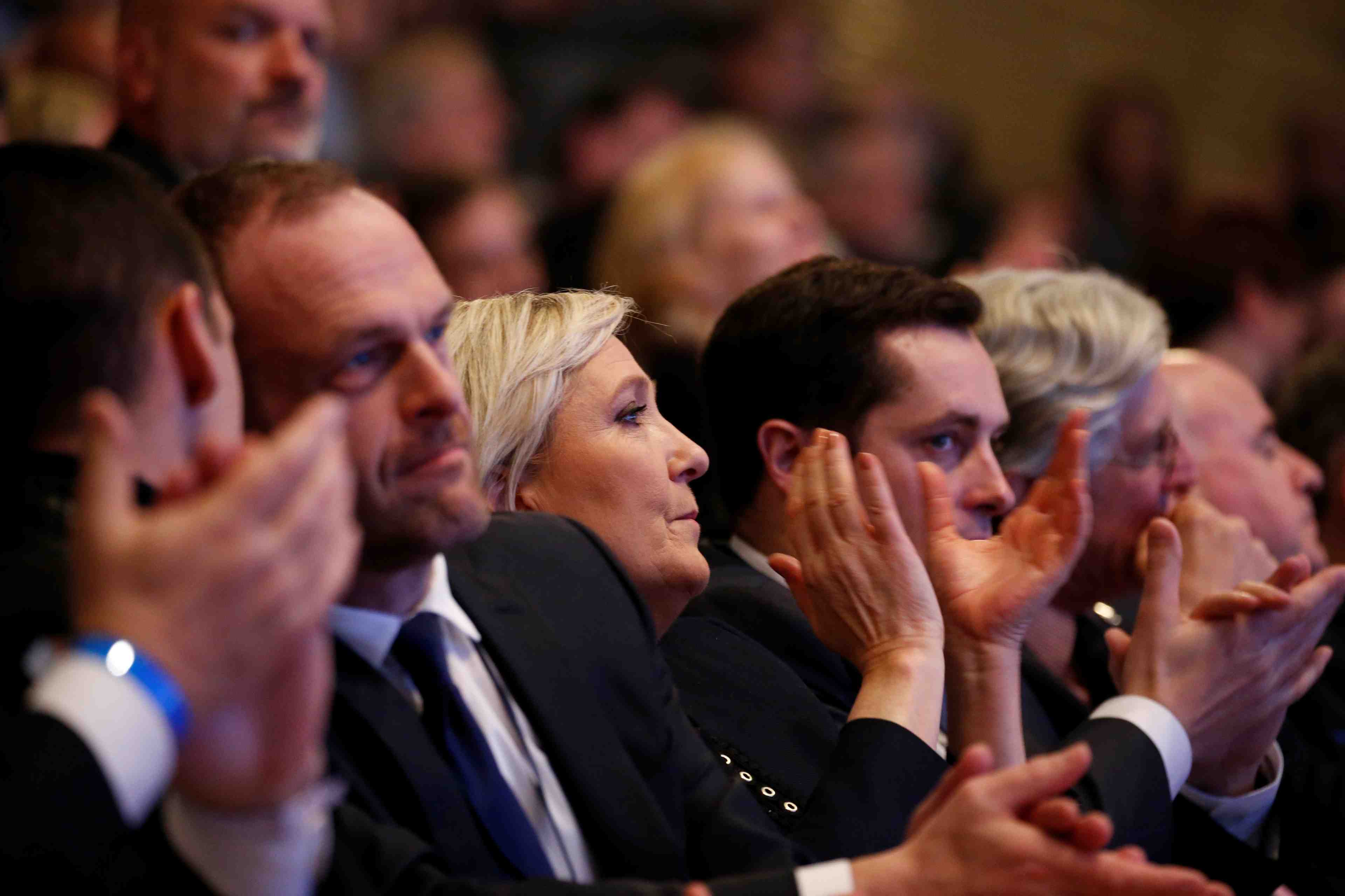 Le front national felicite poutine pour sa victoire