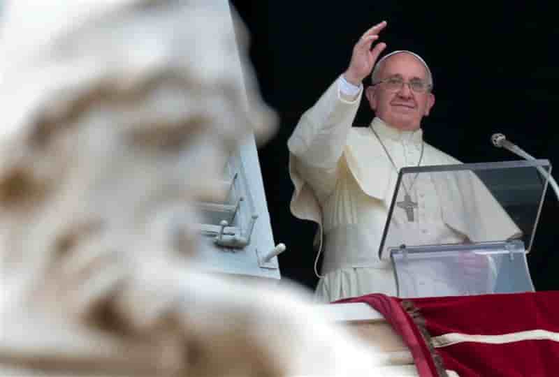 Le pape dénonce les violences faites aux chrétiens dans le monde