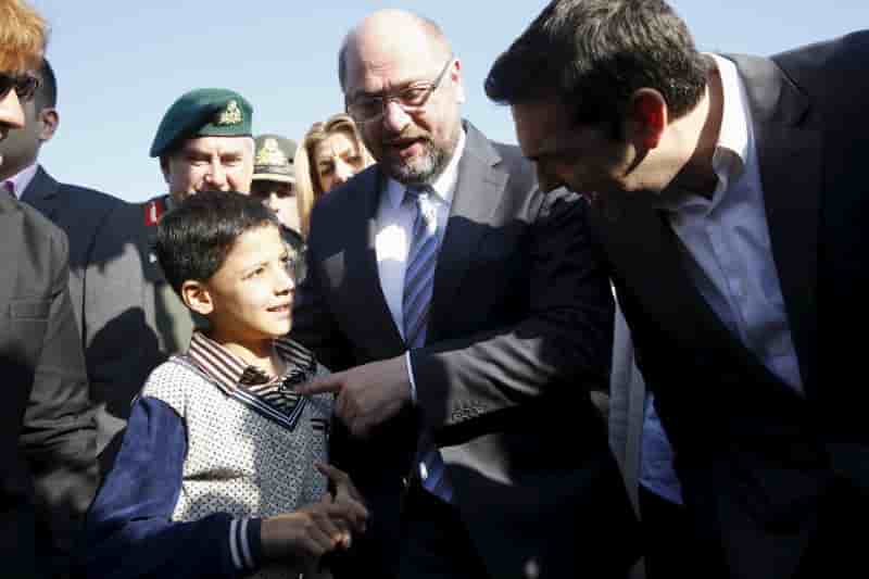La grece redit ne pas pouvoir faire face au flux de migrants