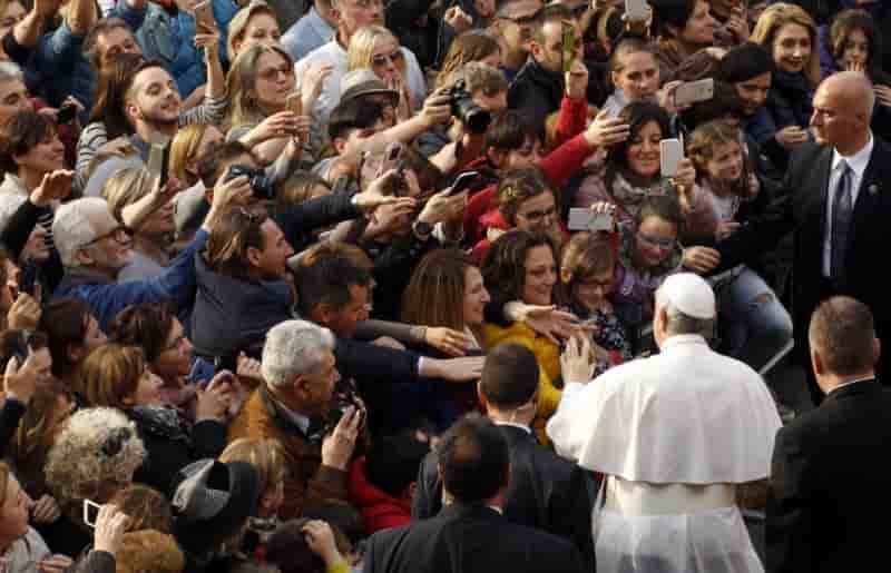 Un adolescent avoue avoir voulu tuer le pape a philadelphie en 2015