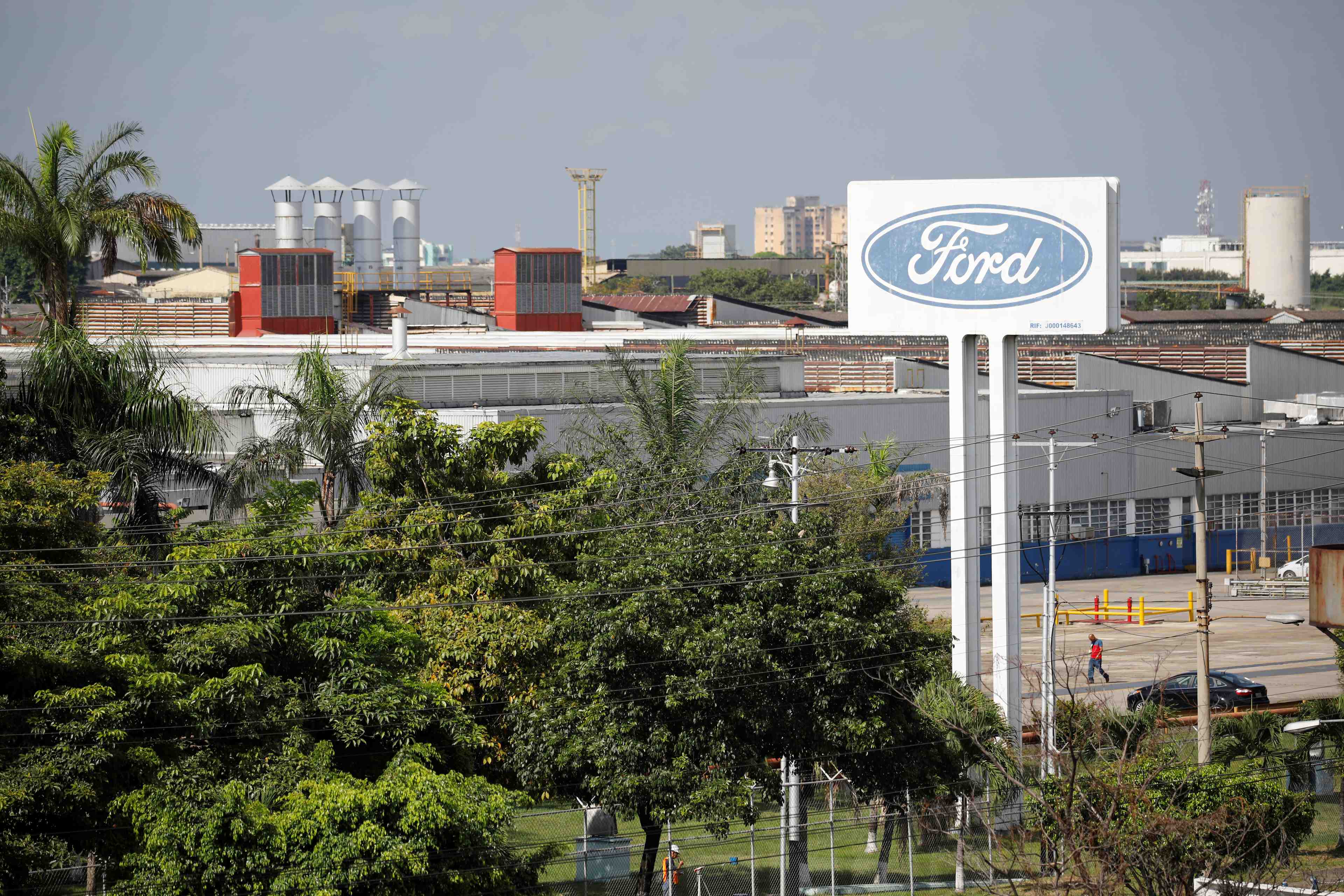 Le benefice de ford soutenu par les usa et les economies