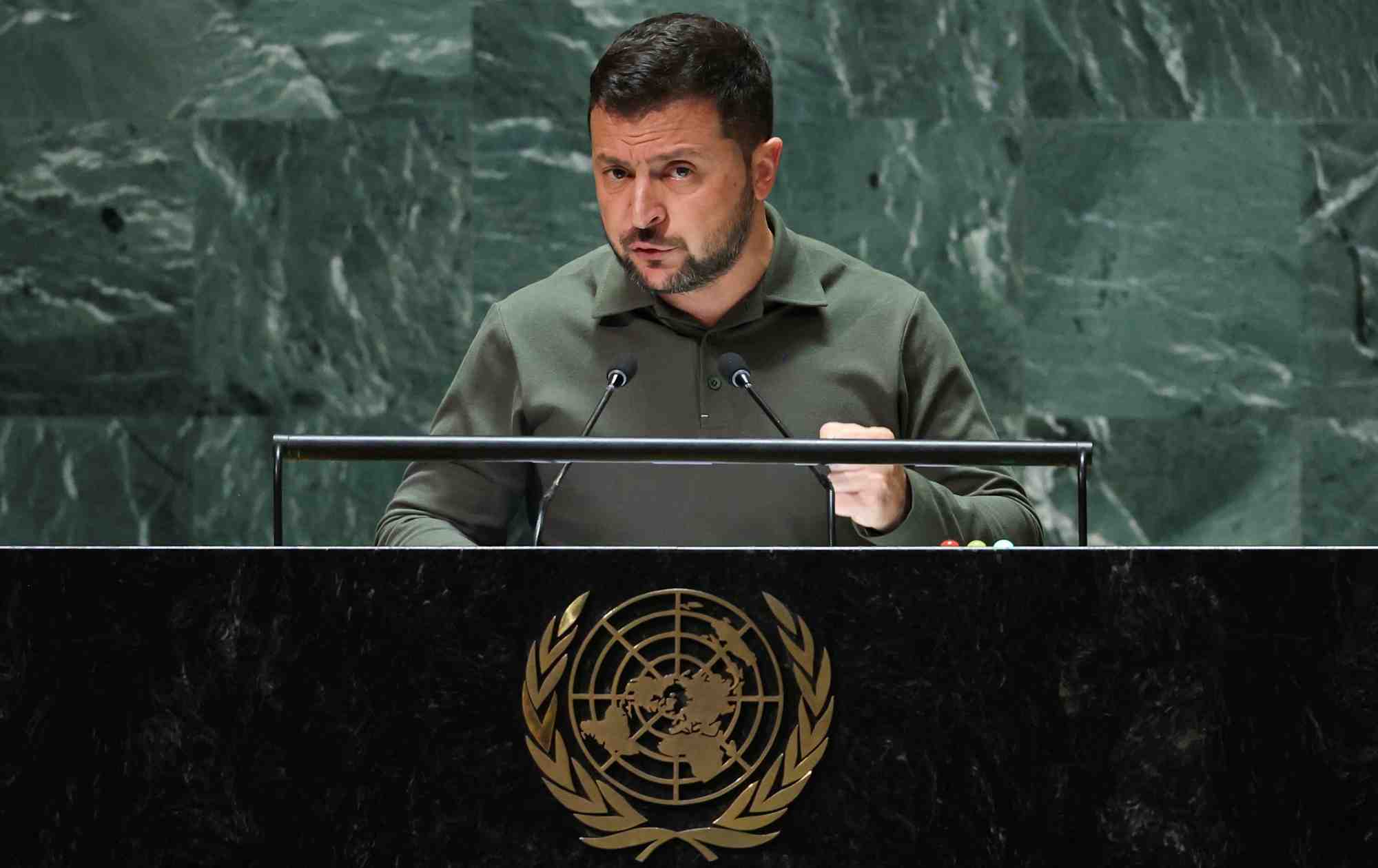 Le president ukrainien volodimir zelensky s'adressant a la 78e session de l'assemblee generale des nations unies