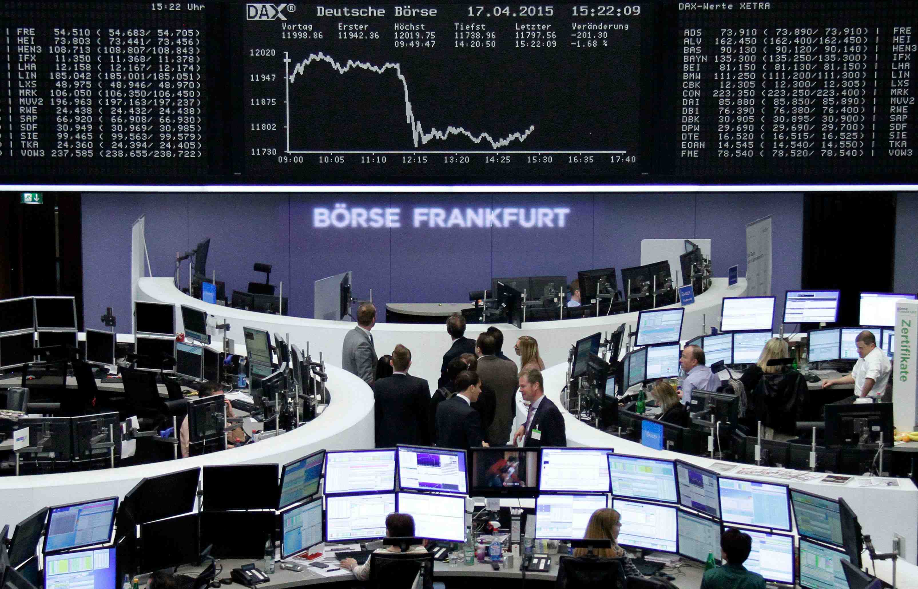 Les bourses europeennes cloturent dans le rouge