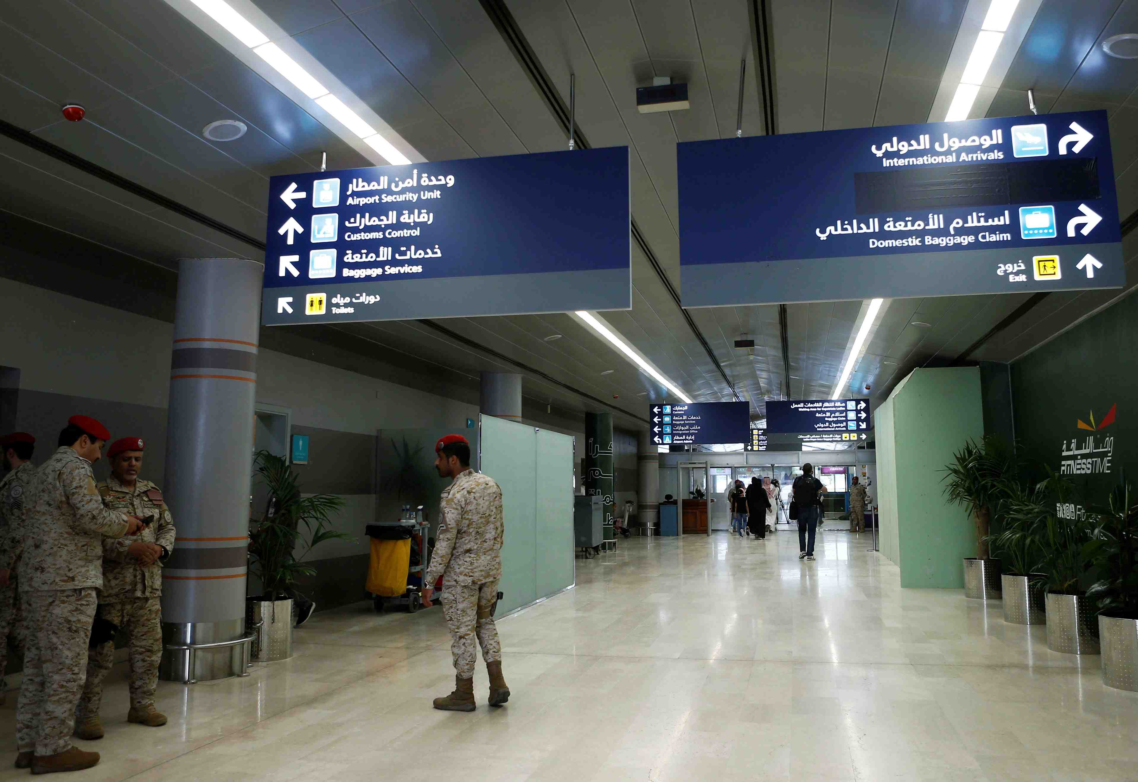Deux aeroports saoudiens vises par des drones houthis