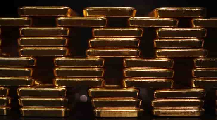 Le cours de l’or devrait de nouveau reculer en 2015 avant une reprise en 2016