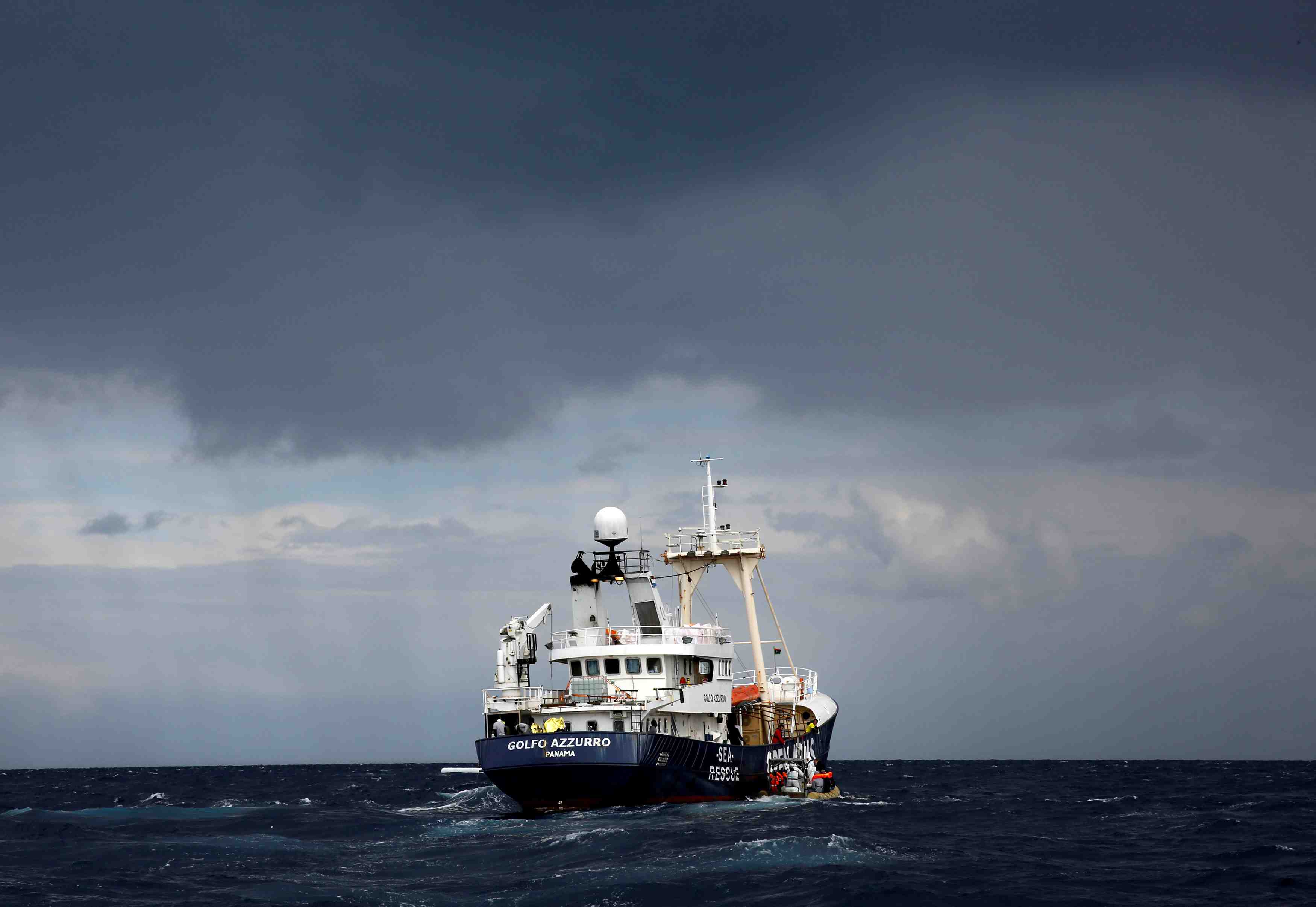 Le bilan d'un naufrage en mediterranee nettement revu en baisse