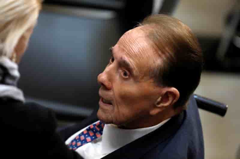 L'ex-candidat a la maison blanche bob dole hospitalise