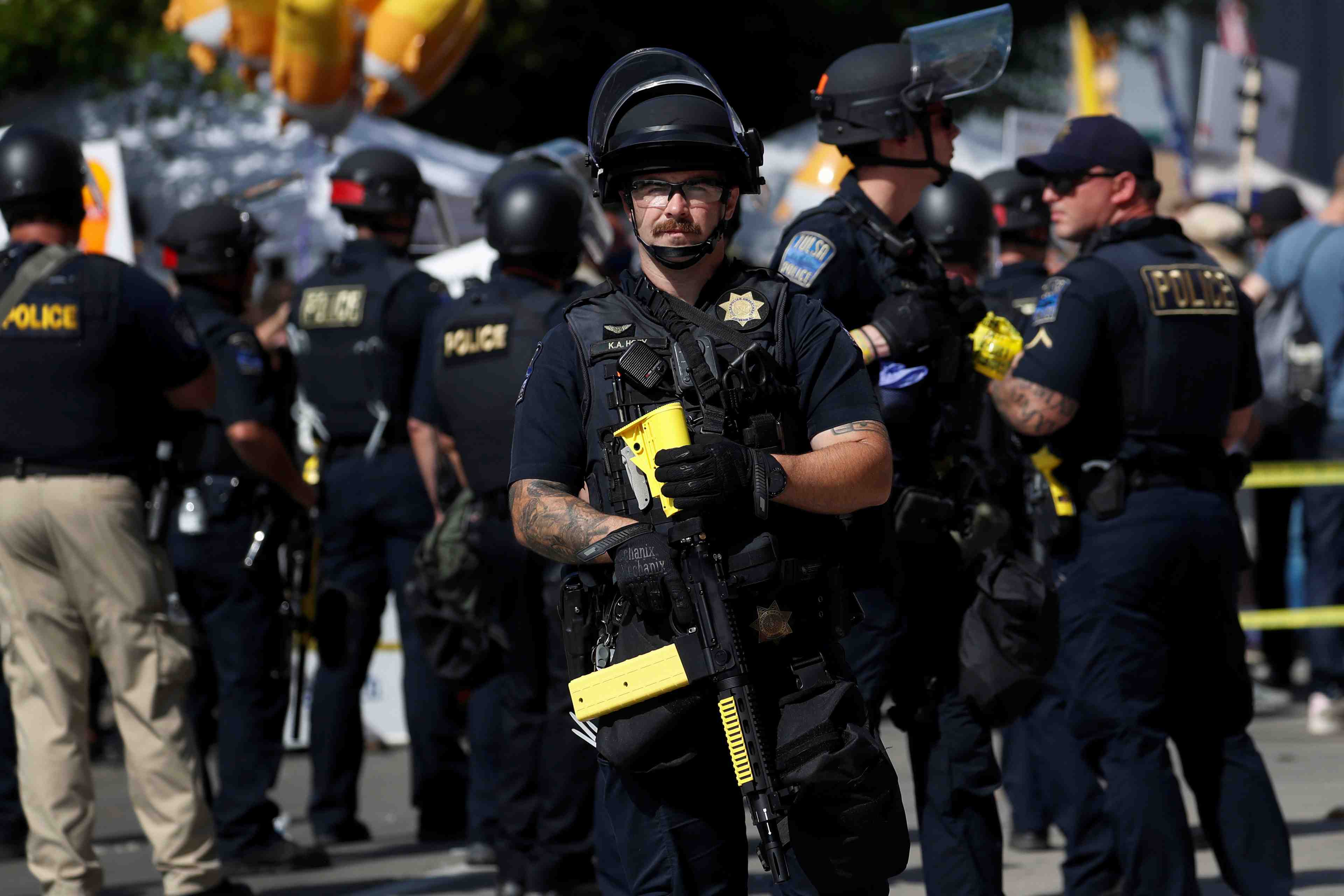 Une fusillade fait un mort et 11 blesses a minneapolis