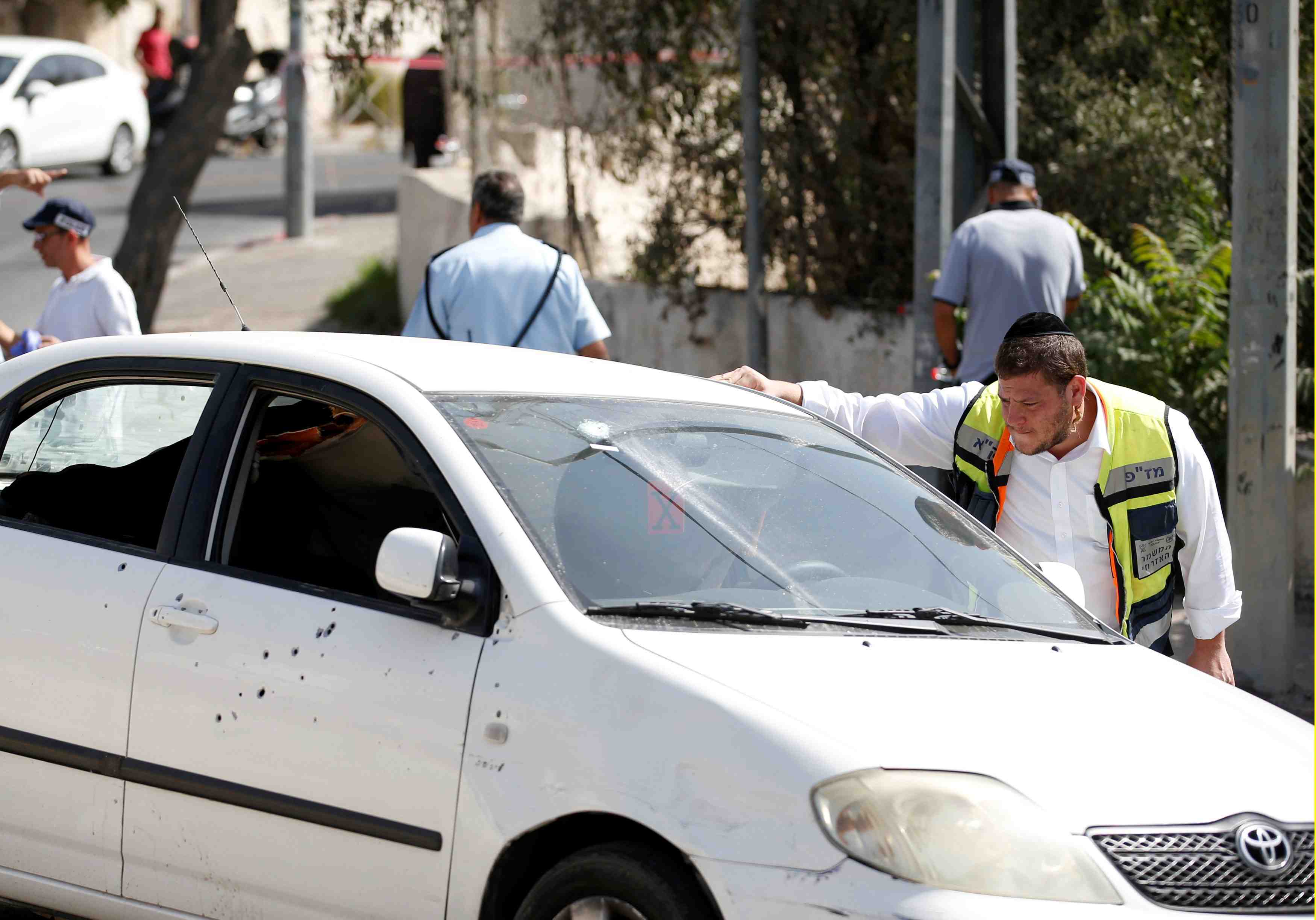 Une fusillade a jerusalem fait six blesses