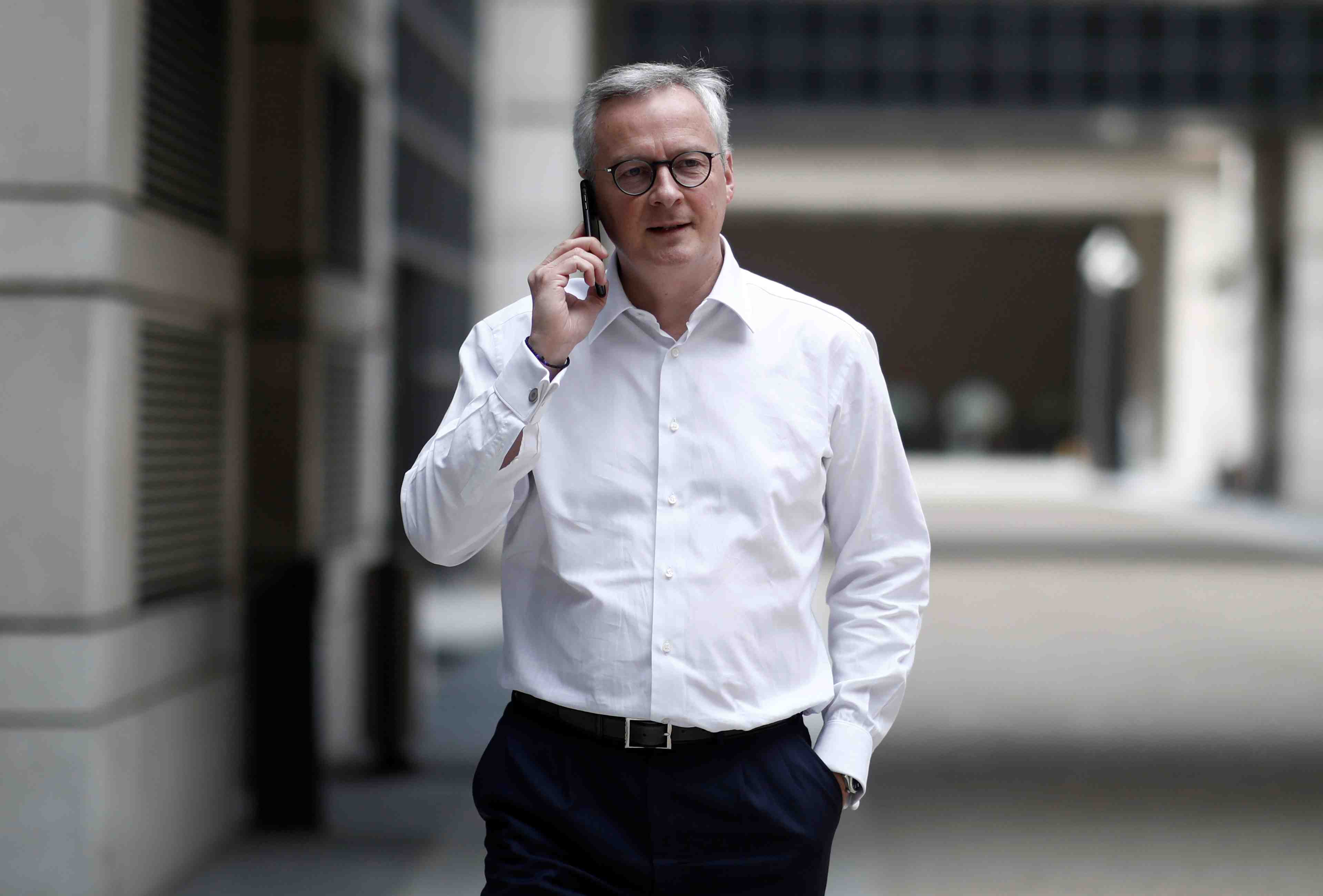 Le gouvernement francais cherche un repreneur pour camaieu, dit le maire