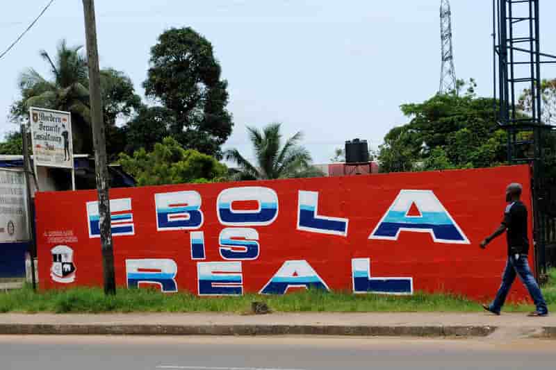 Près de 10.000 personnes contaminées par Ebola, indique l'OMS
