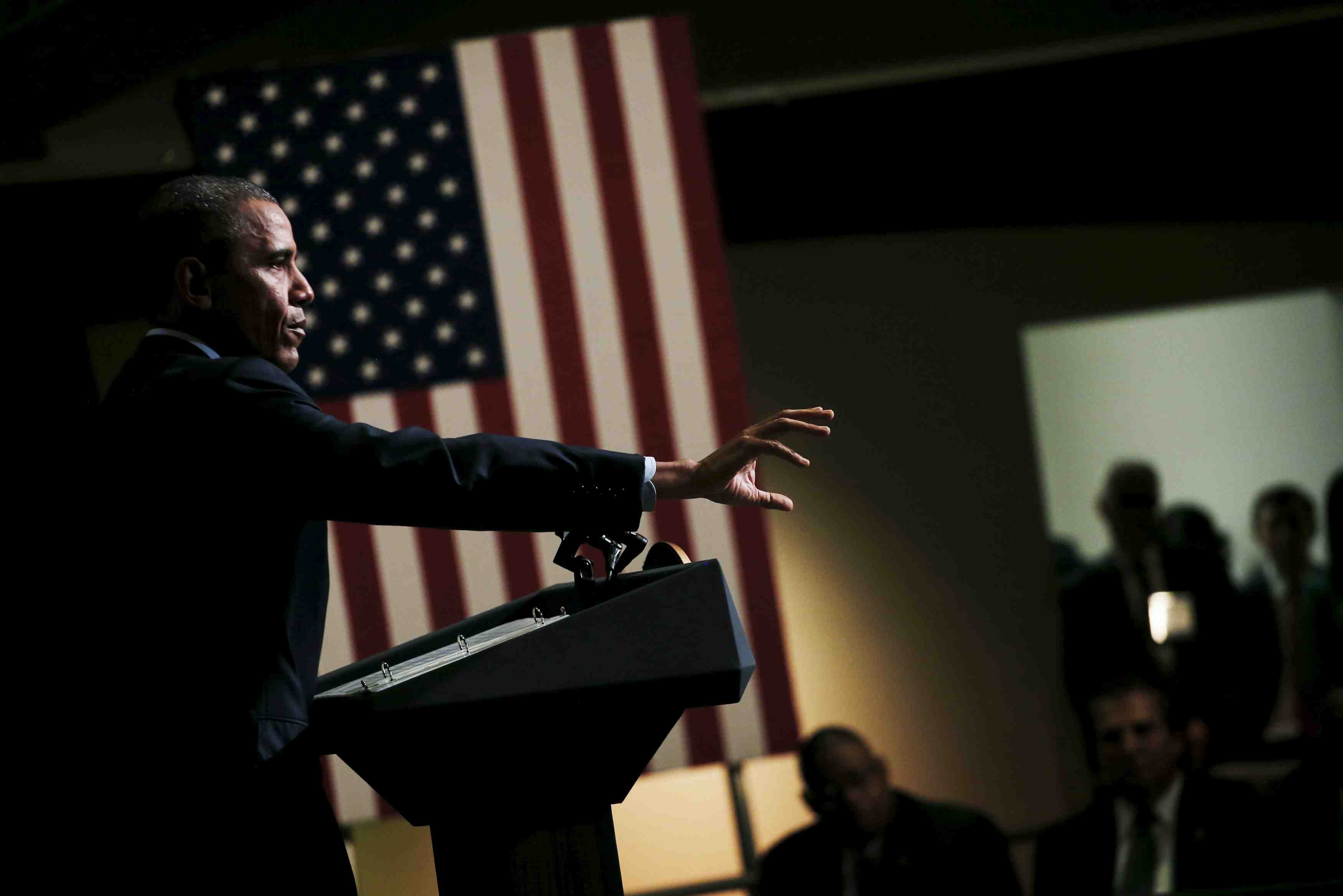 Obama justifie l'envoi de forces speciales en syrie