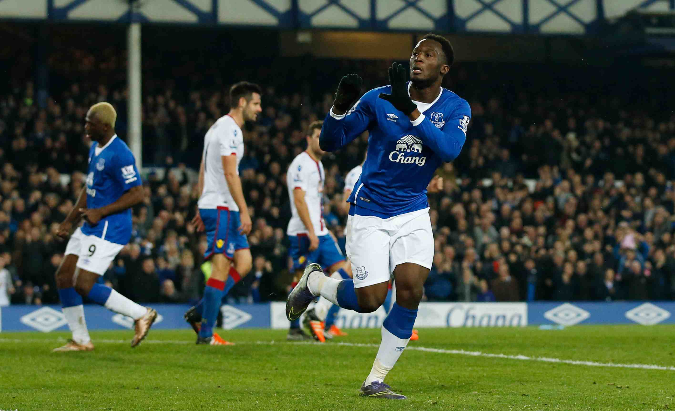 Everton tenu en echec par crystal palace