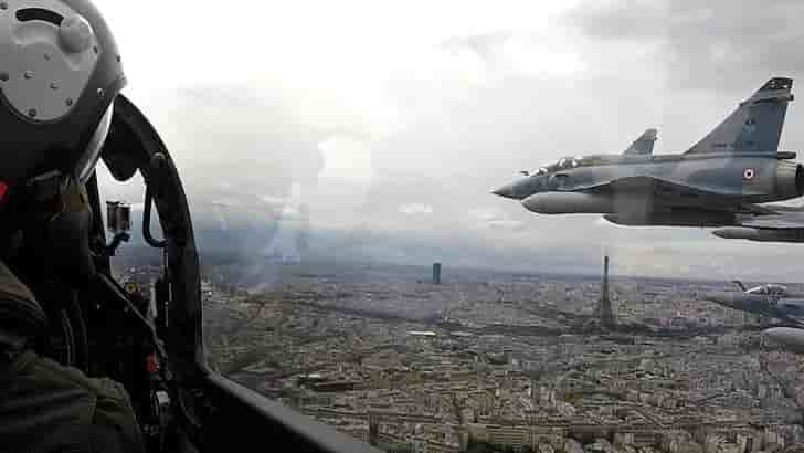 La france reaffirme l'objectif d'un budget militaire a 2% du pib en 2024
