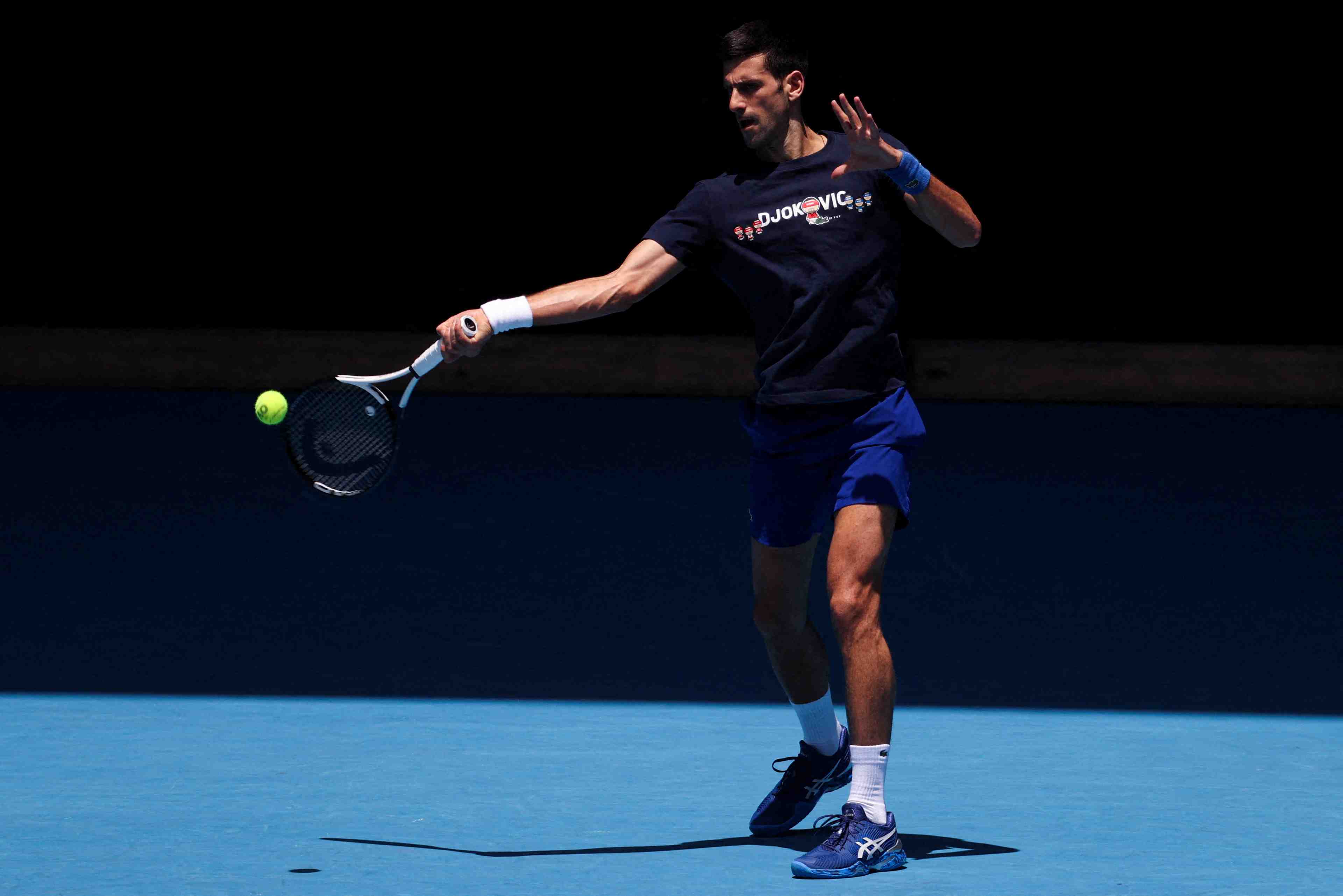 Djokovic confirme qu'une erreur a ete faite dans sa declaration de voyage en australie