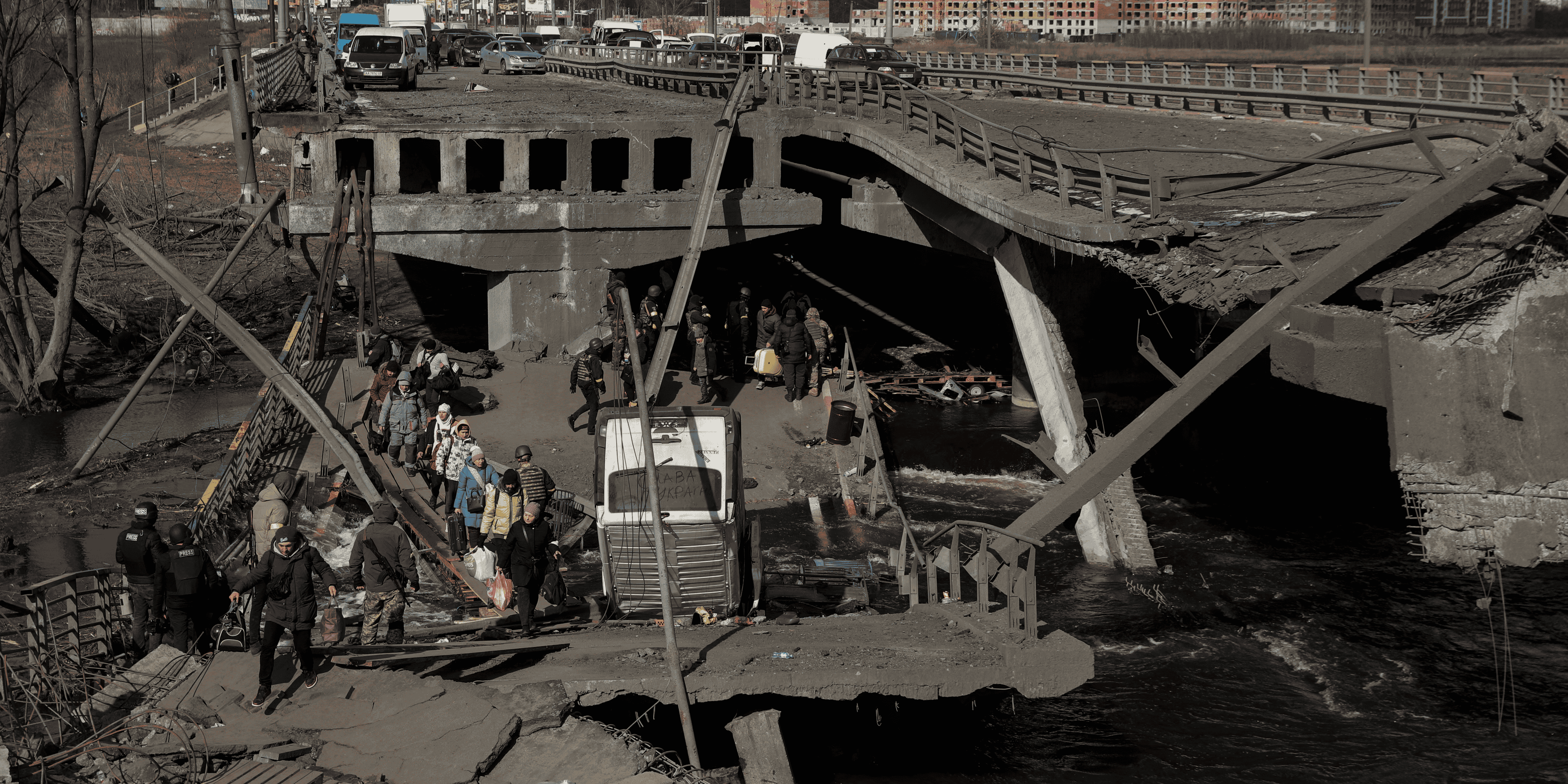 La guerre en ukraine a deja fait 100 milliards de dollars de degats, dit kiev