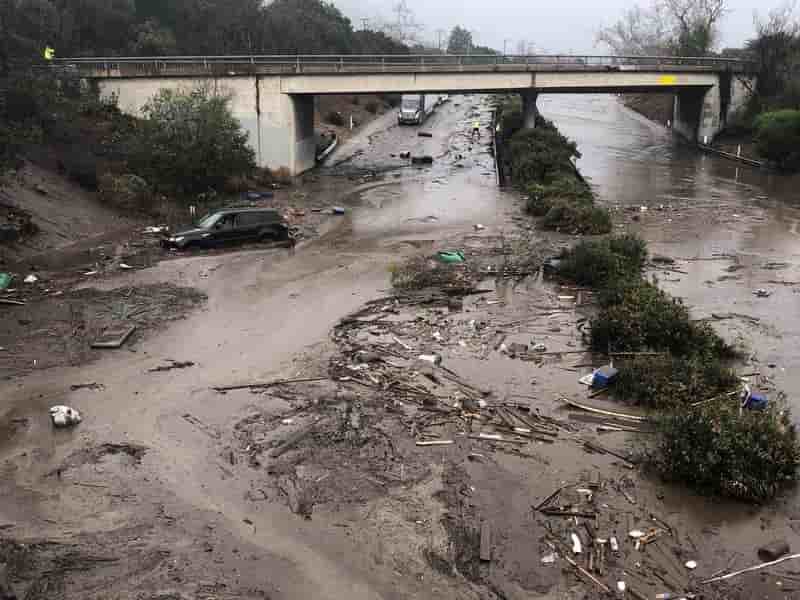 Des coulees de boue en californie
