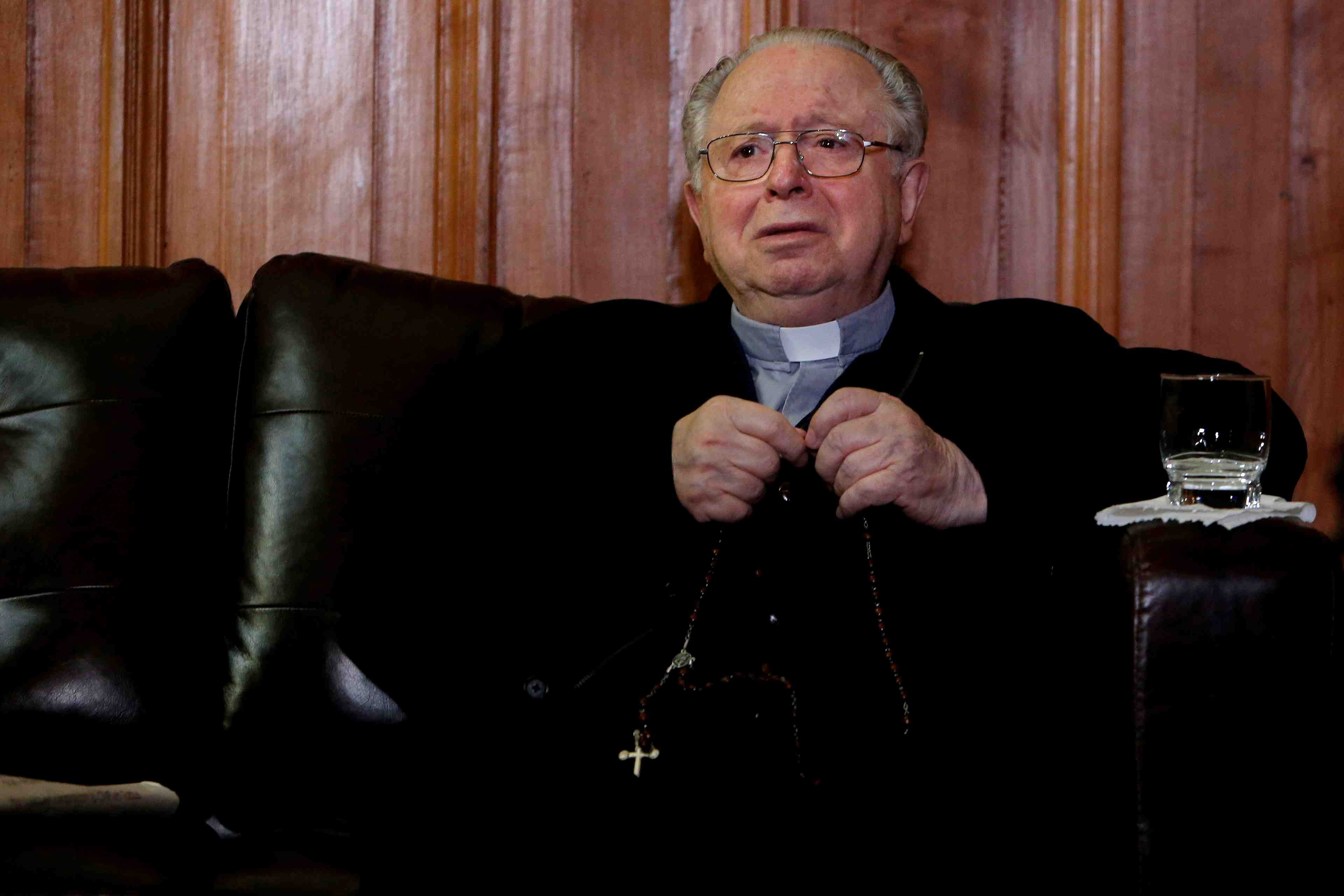 Un autre pretre chilien reduit a l'etat laique par le pape