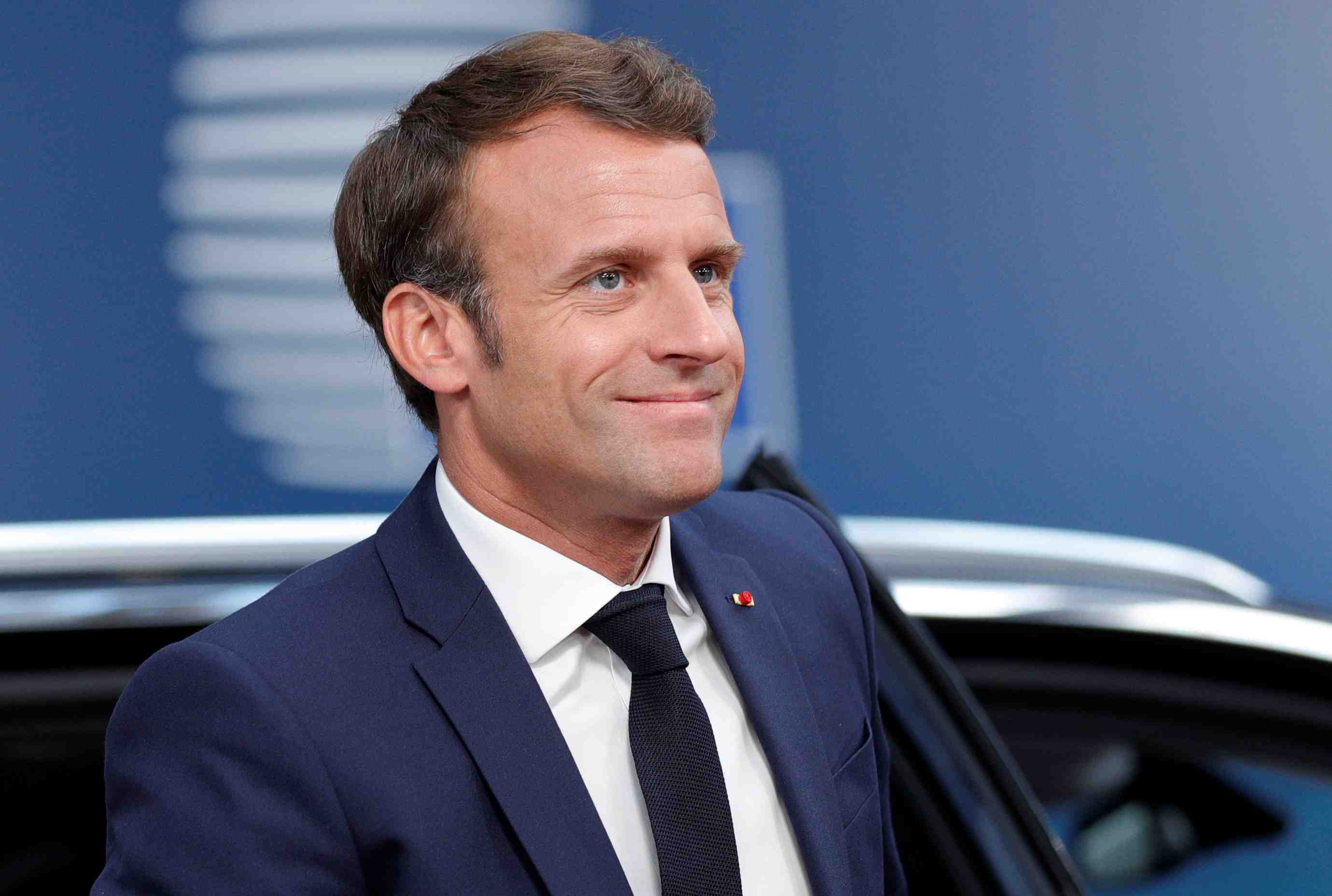 Macron appelle teheran a "revenir sans delai" sur le depassement