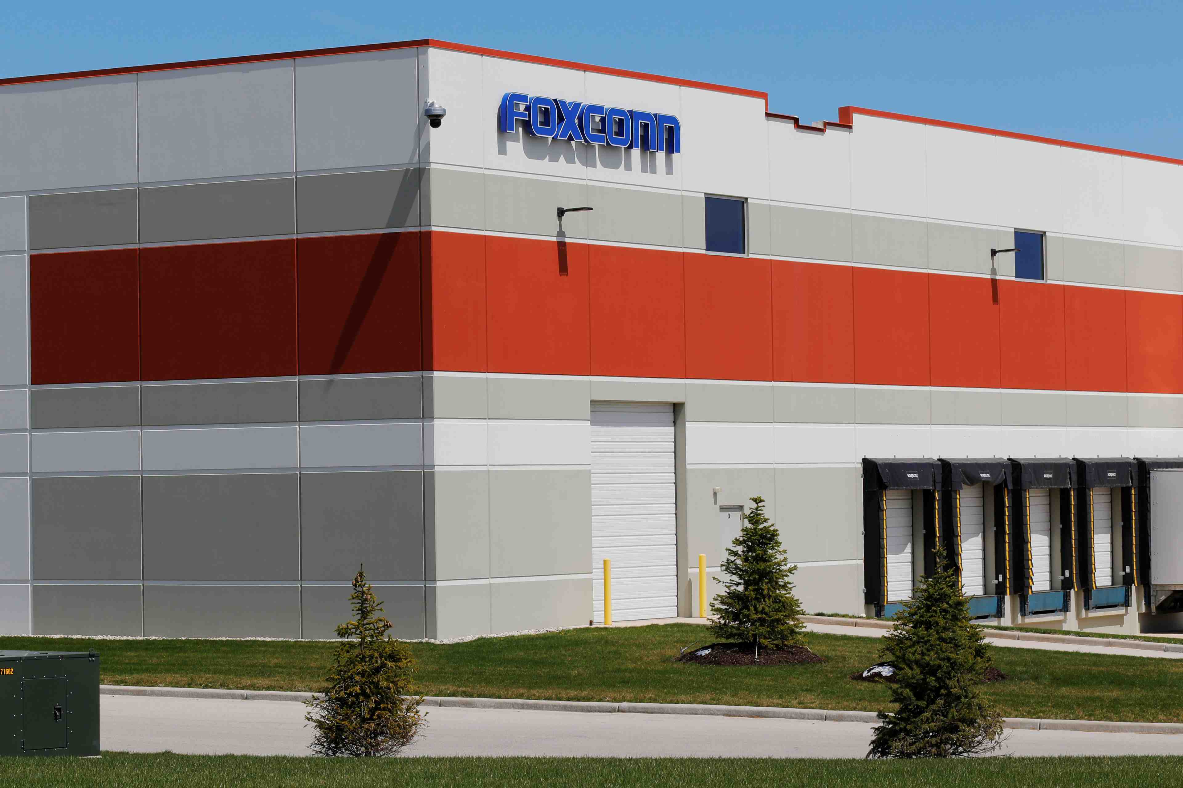 Coronavirus: foxconn va fabriquer des respirateurs avec medtronic