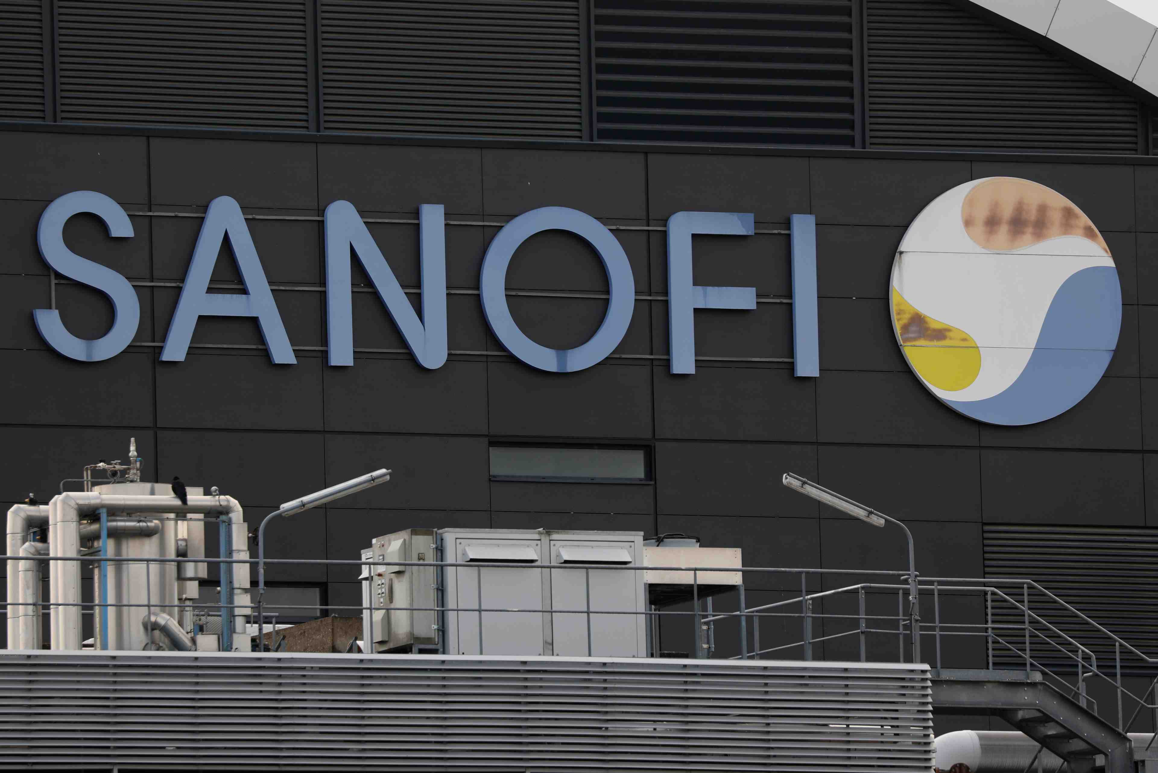 Sanofi reflechit a ses options pour les medicaments sans ordonnance
