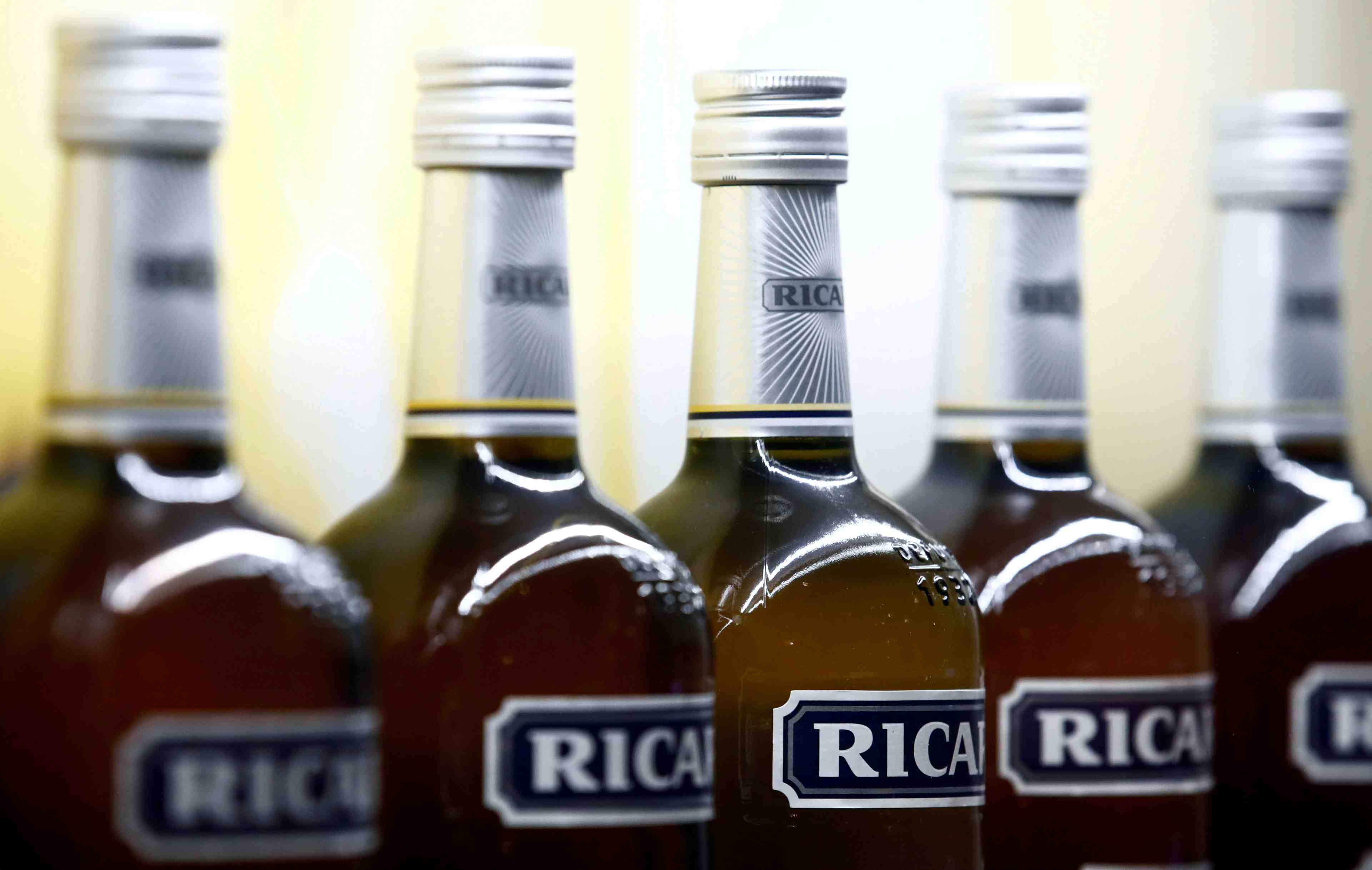 Pernod ricard: la croissance interne ressort a 20% au premier trimestre, ralentissement attendu