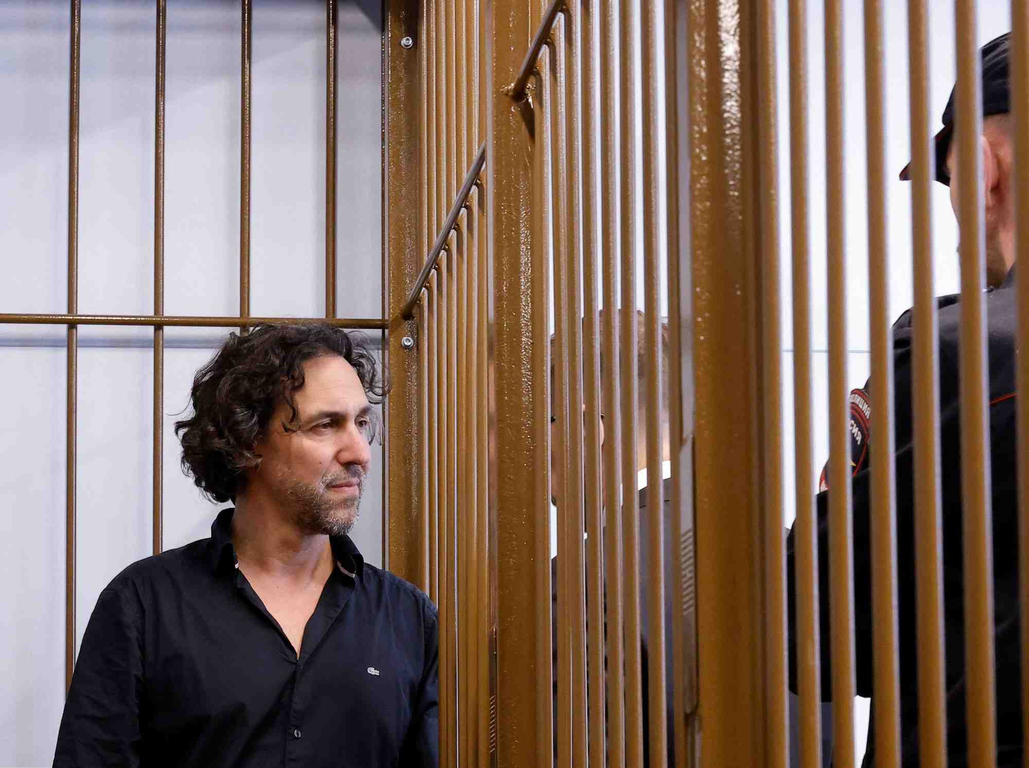 Le chercheur francais laurent vinatier, arrete en russie, lors d'une audience au tribunal a moscou