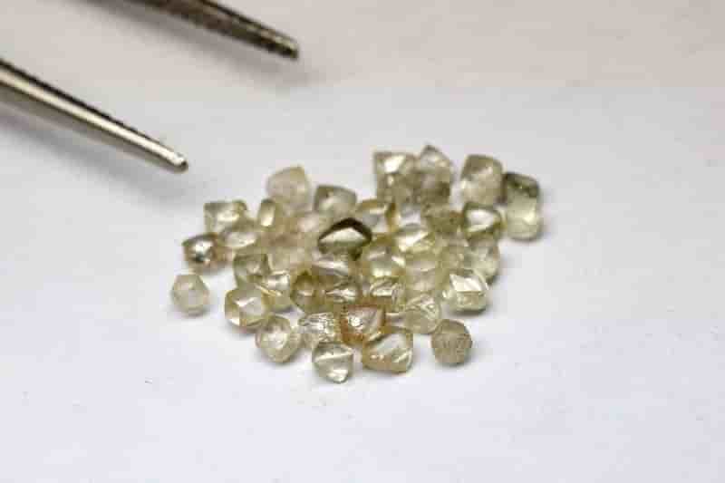 Vers une levée de l'embargo sur les diamants ivoiriens
