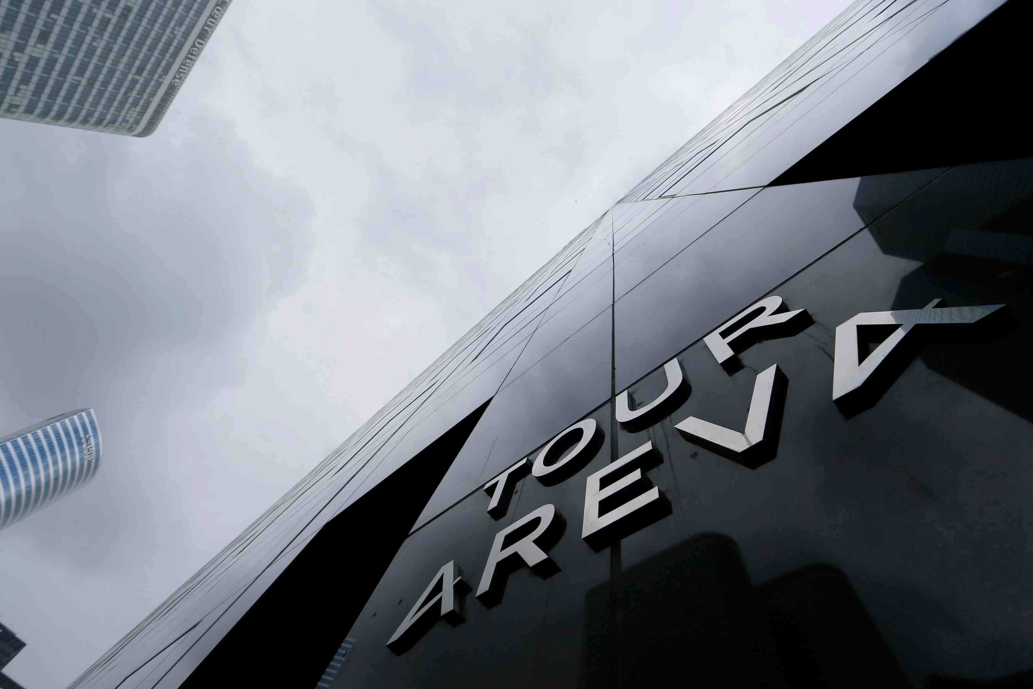 Francois rebsamen exclut des licenciements chez areva