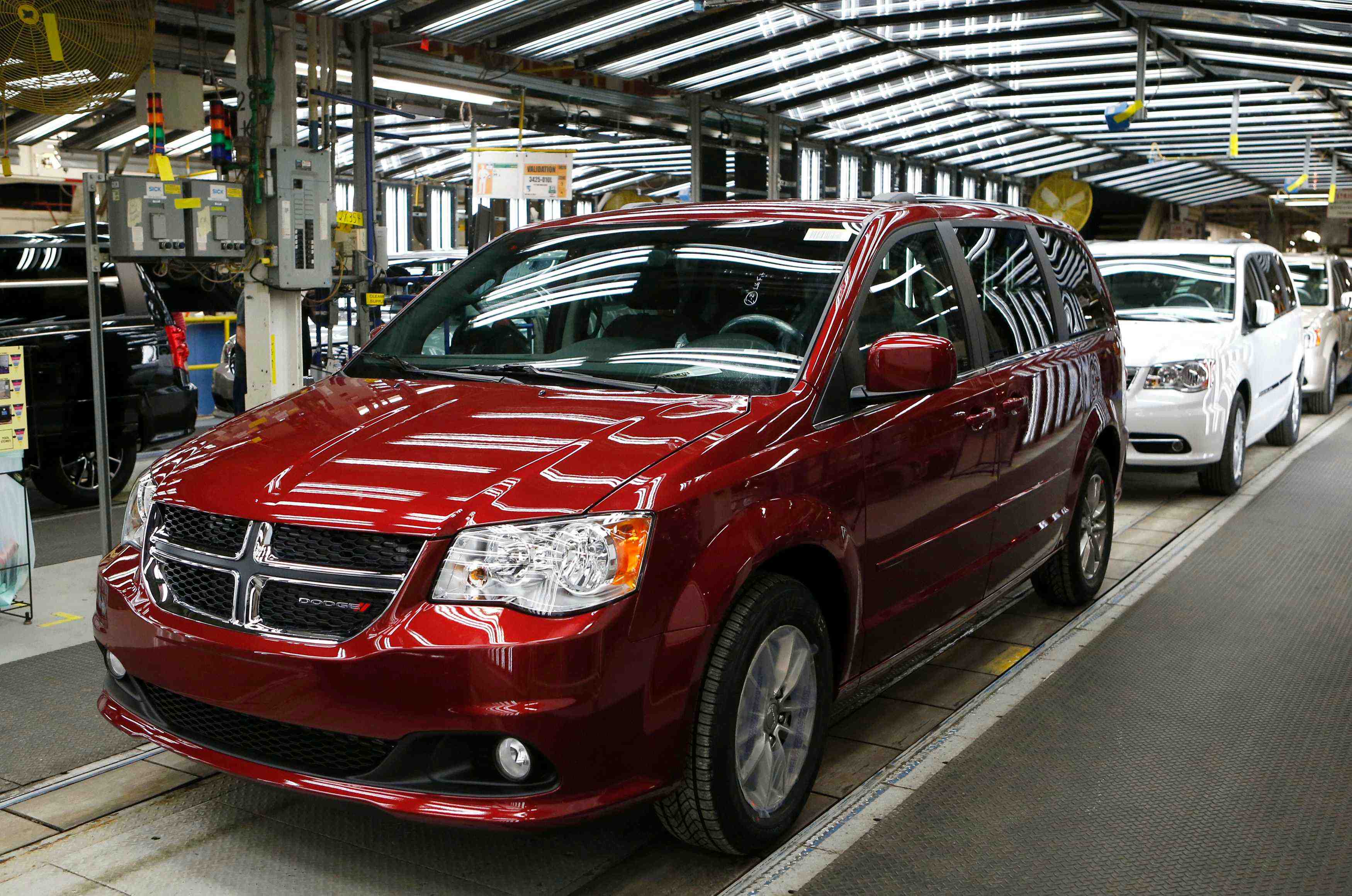 Fiat chrysler rappelle plus de 700.000 vehicules