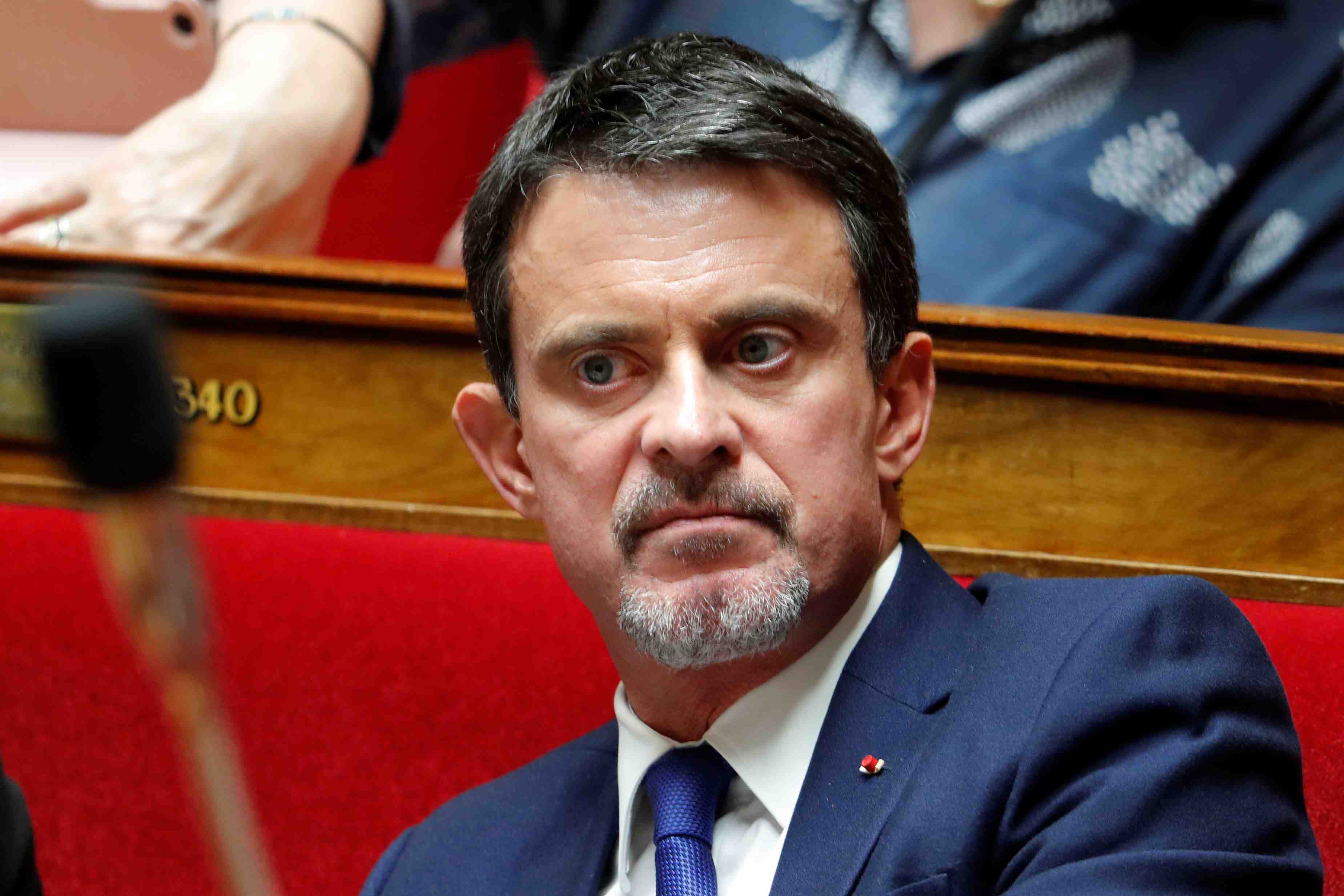 Valls reflechit aux "nouveaux clivages" politiques