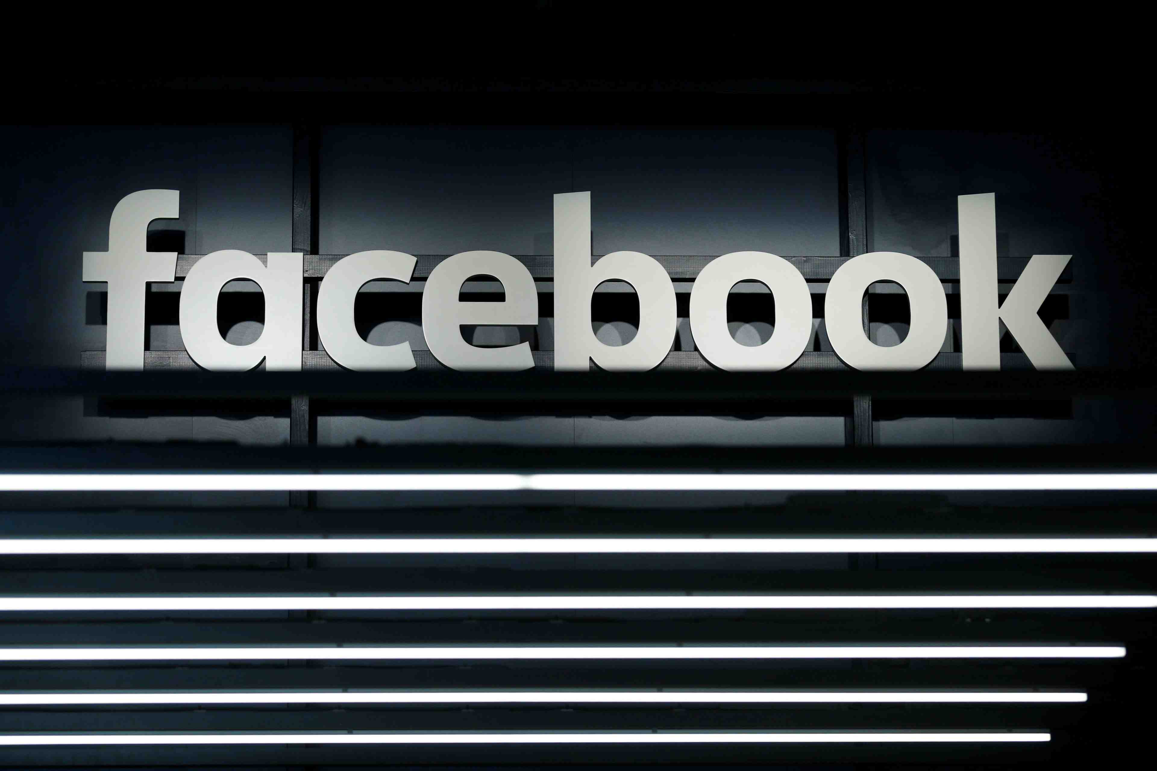 Facebook interdit l'apologie du nationalisme blanc sur ses plateformes