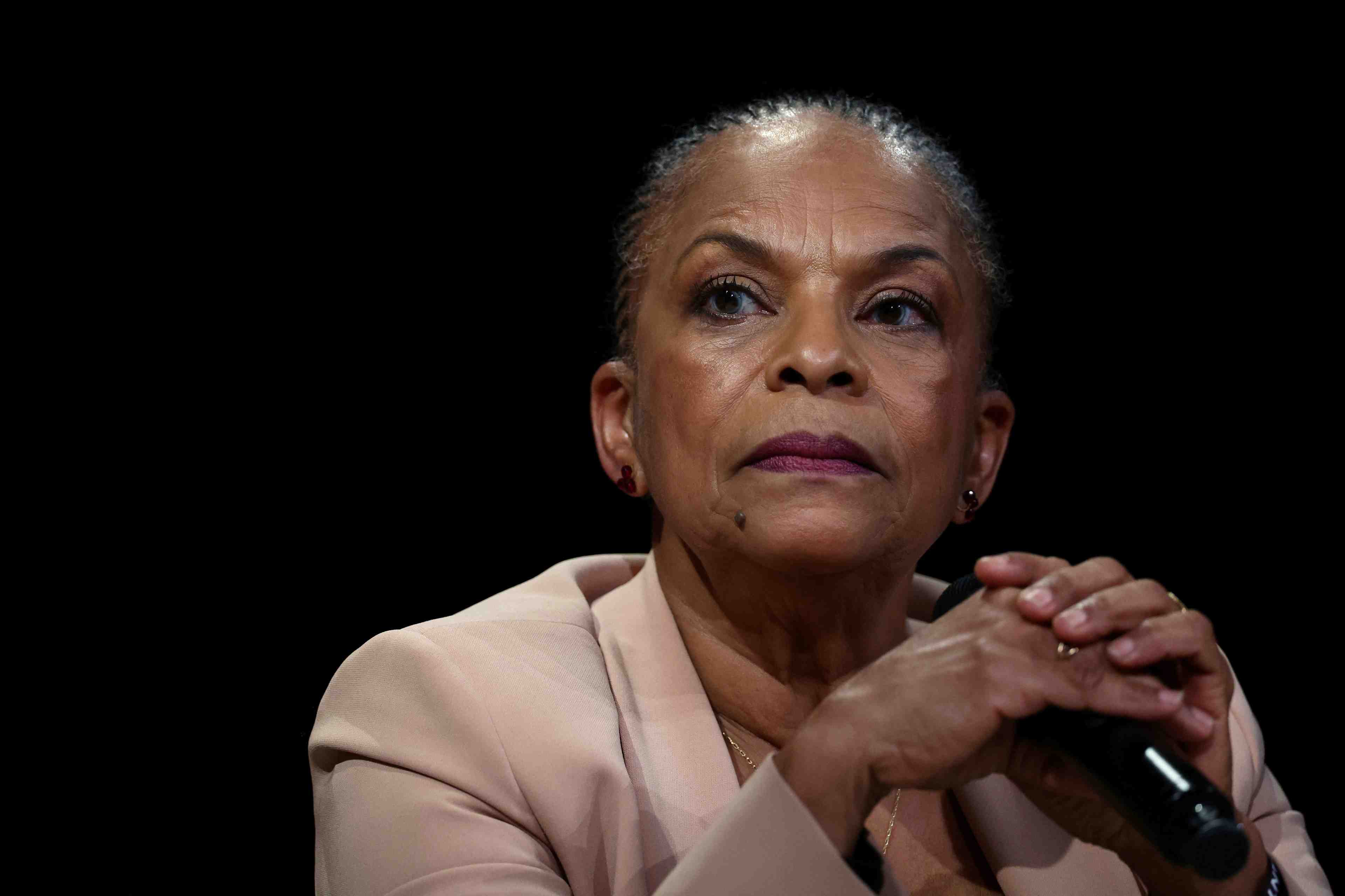 Christiane taubira met fin a sa campagne pour la presidentielle