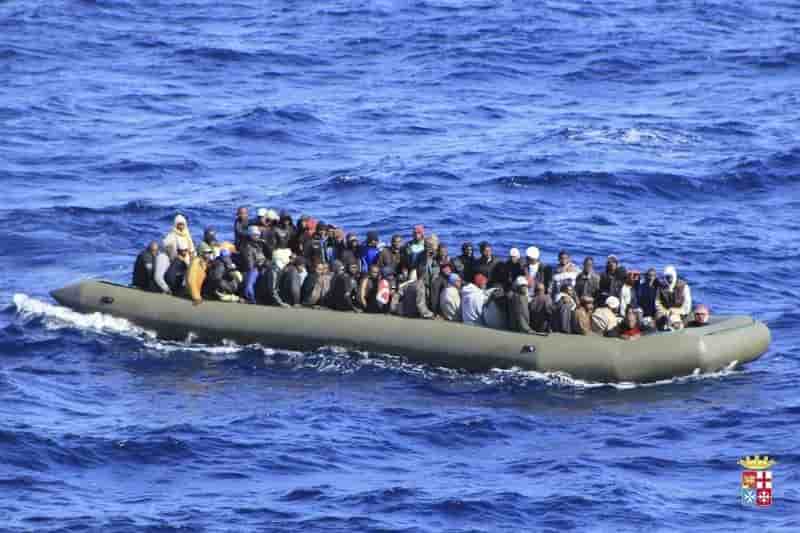 Près de 2.000 clandestins secourus au large de la Sicile